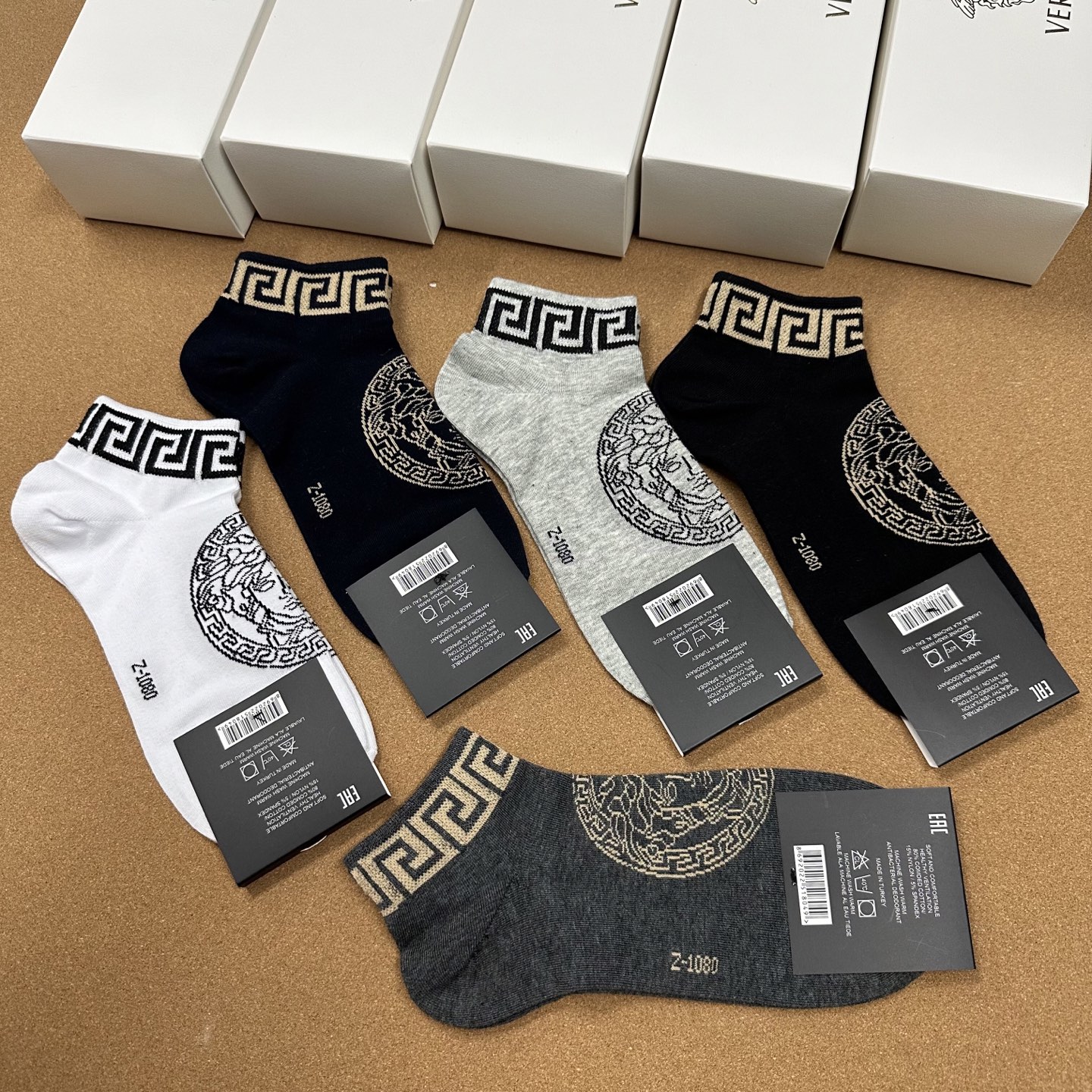  🆕Versace · 范思哲❗️新品男款袜子❗️【一盒五双】纯棉材质织造，超柔软舒适，提花经典logo