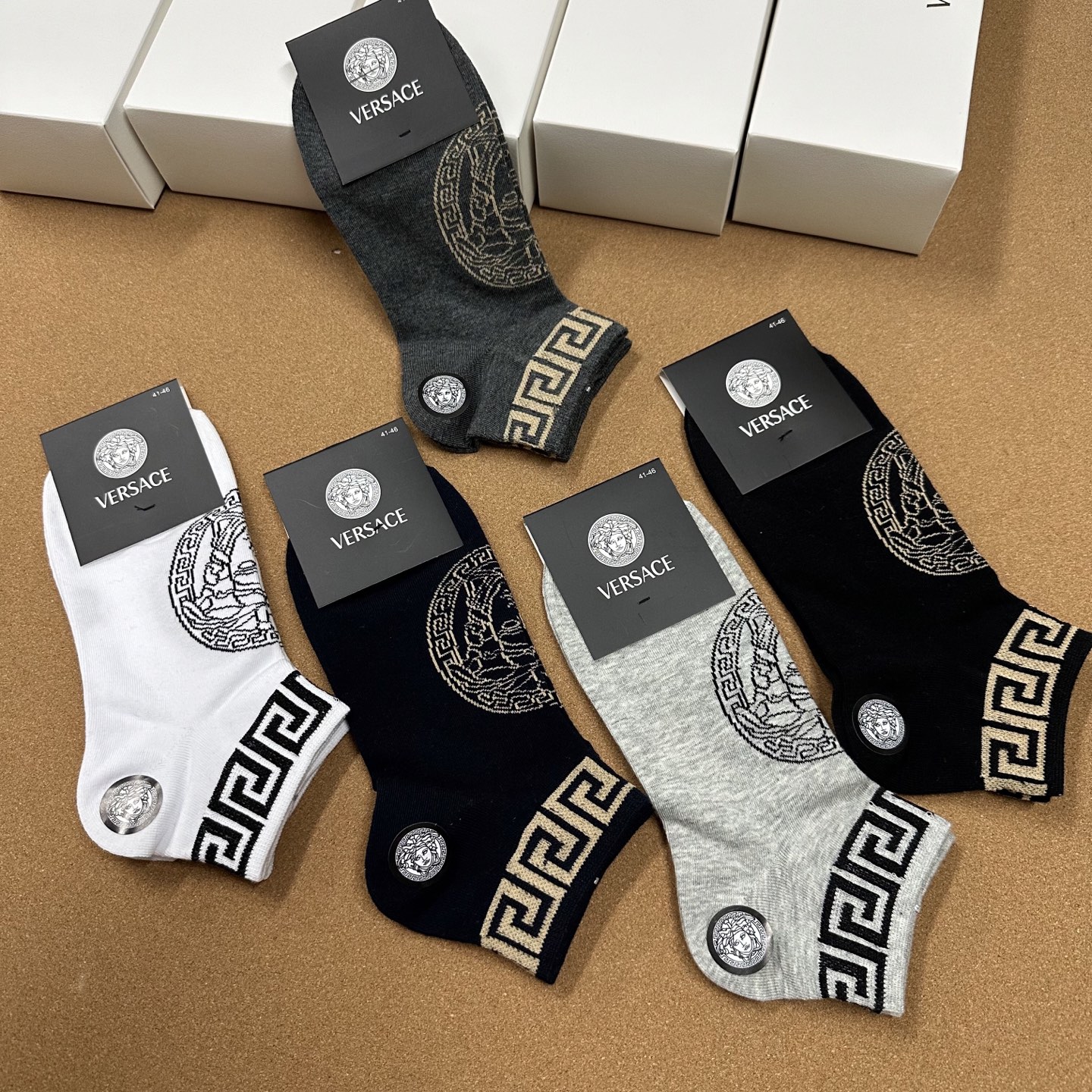  🆕Versace · 范思哲❗️新品男款袜子❗️【一盒五双】纯棉材质织造，超柔软舒适，提花经典logo