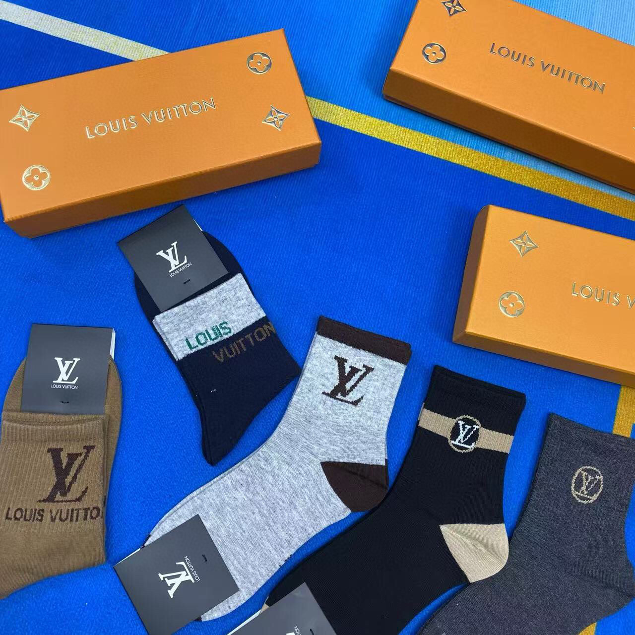  🆕Louis Vuitton · 路易威登❗️驴家新品男款袜子❗️【一盒五双】驴家经典logo，纯棉材