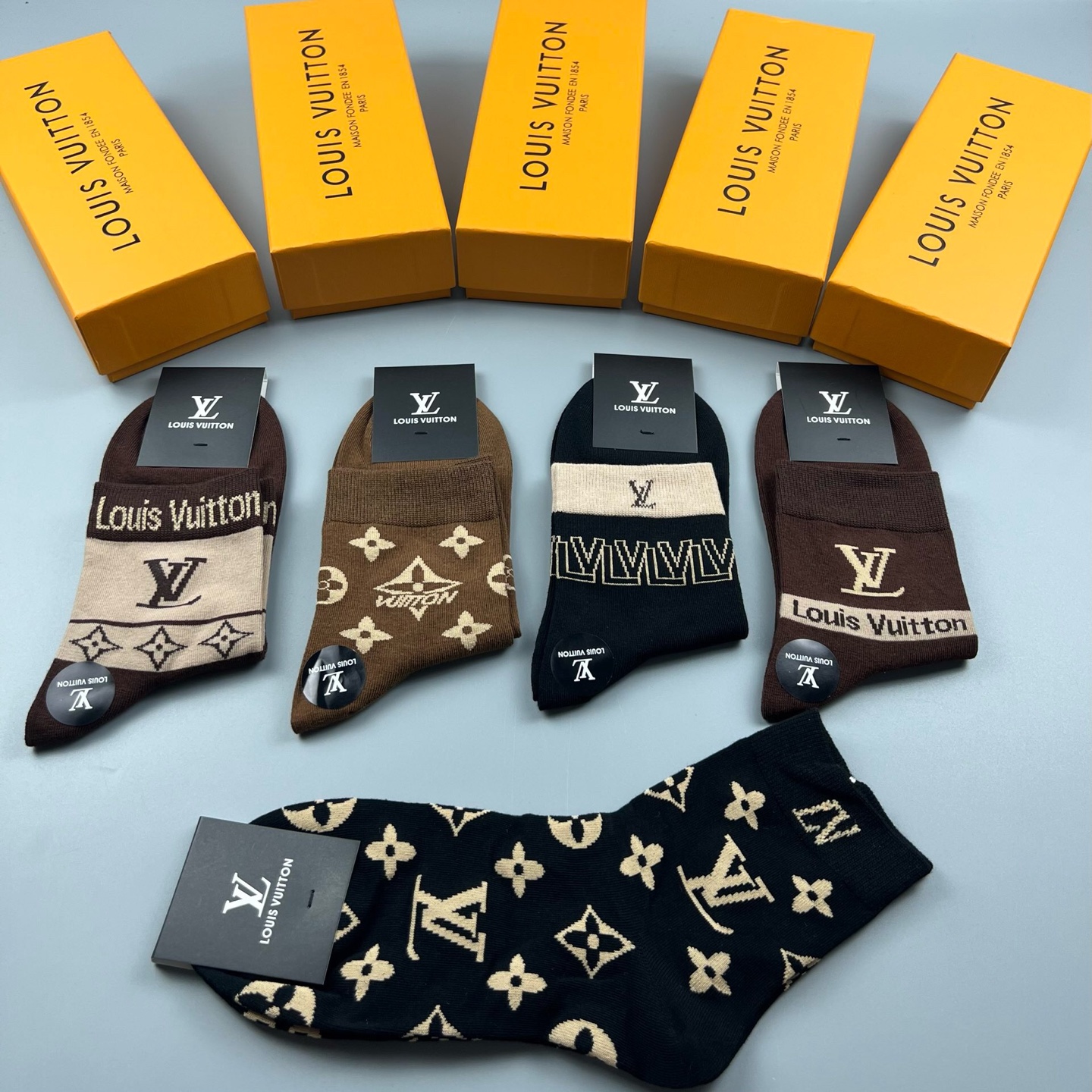  🆕Louis Vuitton · 路易威登❗️驴家新品袜子❗️【一盒五双】驴家经典logo，纯棉材质制