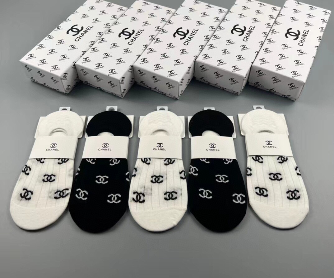  🆕Chanel · 香奈儿❗️小香新品女款隐形袜子❗️【一盒五双】提花经典标志，纯棉材质，超舒适超美腻