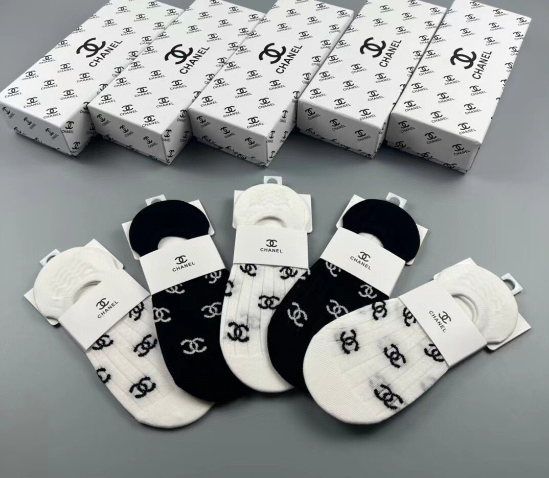  🆕Chanel · 香奈儿❗️小香新品女款隐形袜子❗️【一盒五双】提花经典标志，纯棉材质，超舒适超美腻