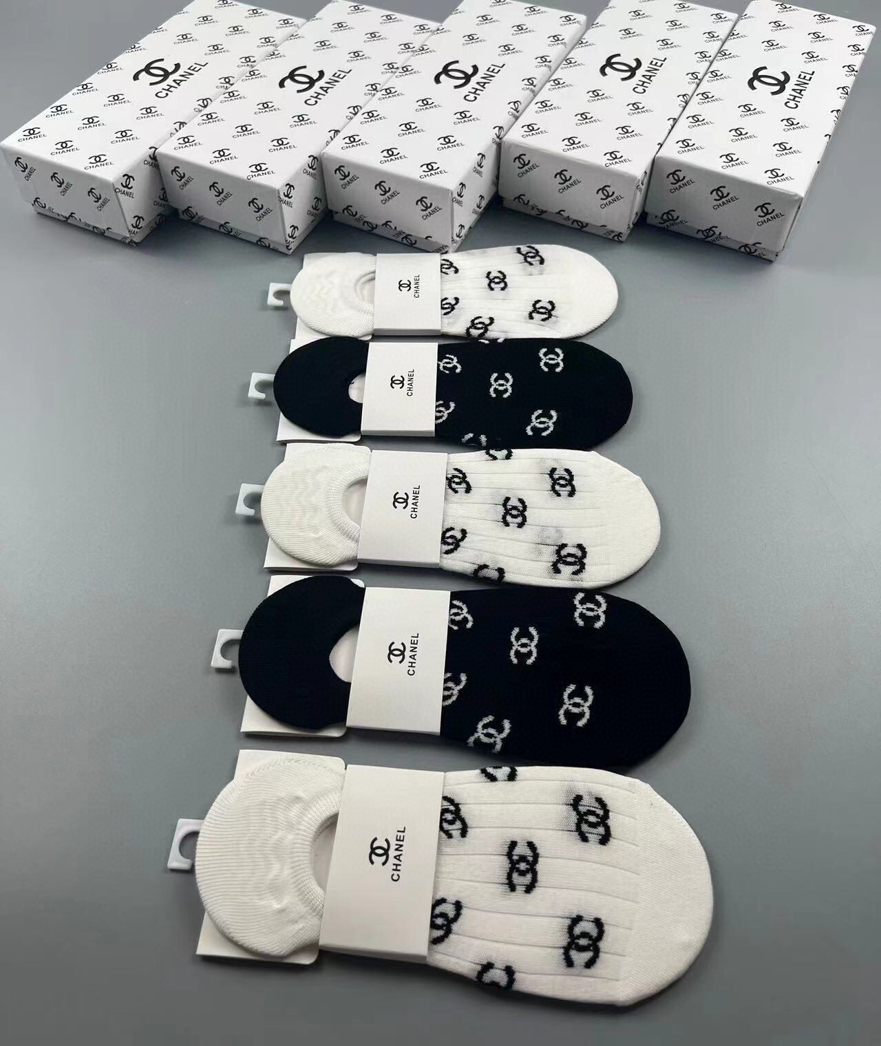  🆕Chanel · 香奈儿❗️小香新品女款隐形袜子❗️【一盒五双】提花经典标志，纯棉材质，超舒适超美腻