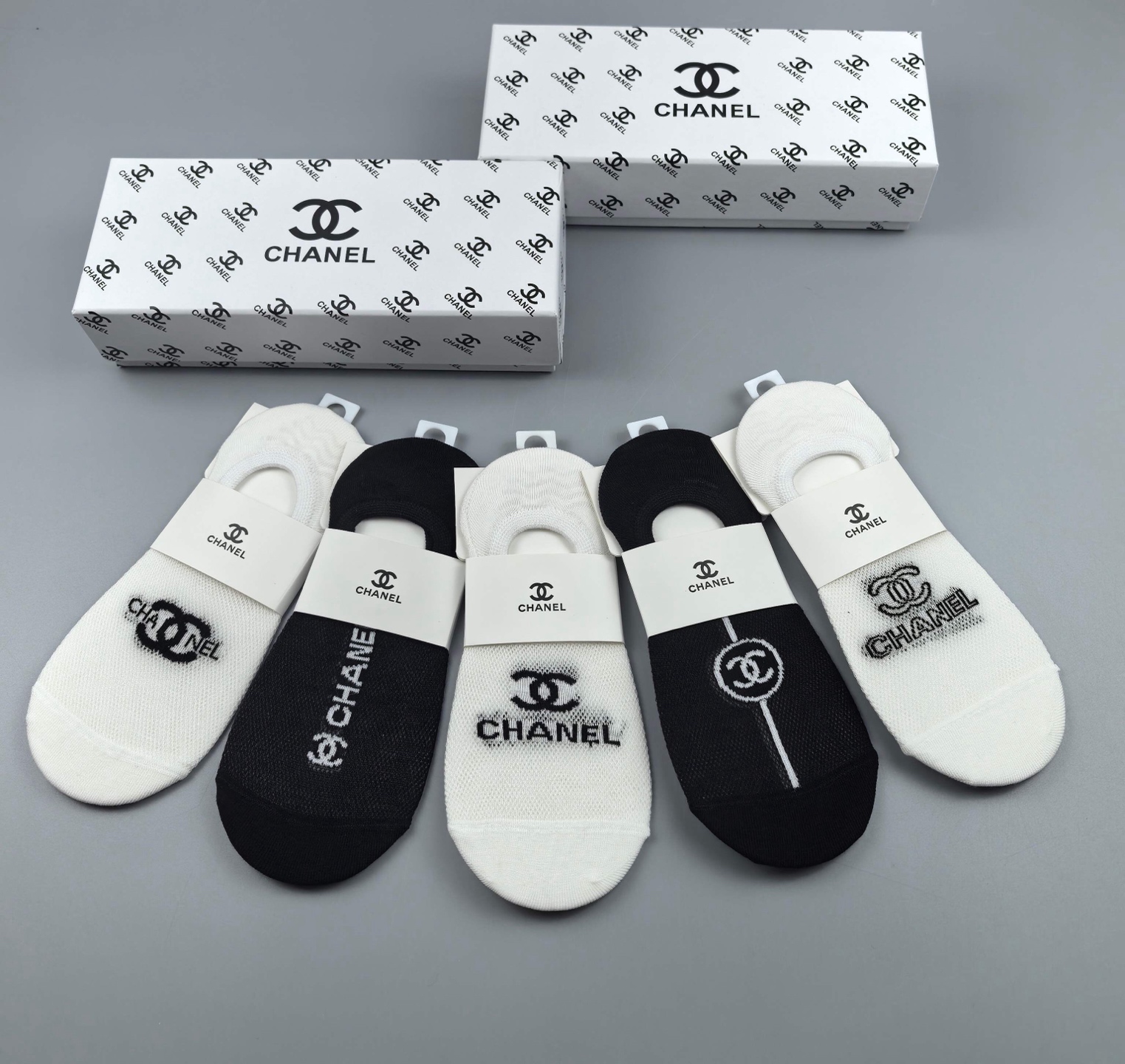  🆕Chanel · 香奈儿❗️小香新品女款隐形袜子❗️【一盒五双】提花经典标志，纯棉材质，超舒适超美腻