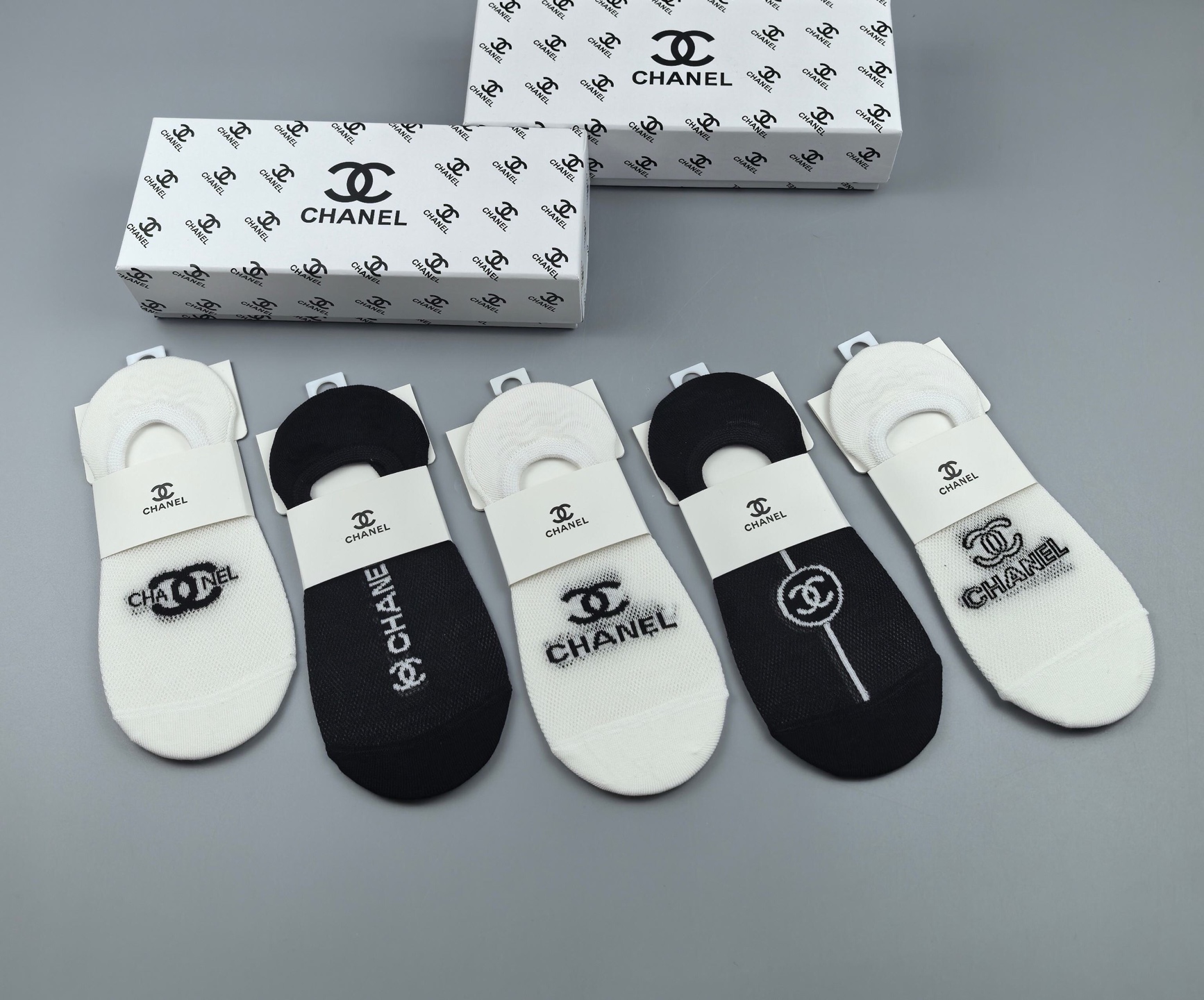 🆕Chanel · 香奈儿❗️小香新品女款隐形袜子❗️【一盒五双】提花经典标志，纯棉材质，超舒适超美腻