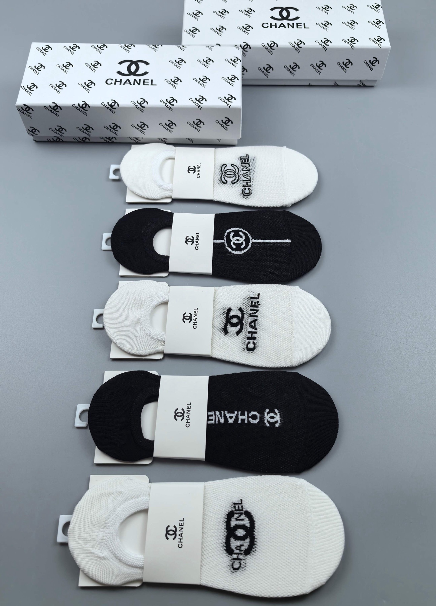  🆕Chanel · 香奈儿❗️小香新品女款隐形袜子❗️【一盒五双】提花经典标志，纯棉材质，超舒适超美腻