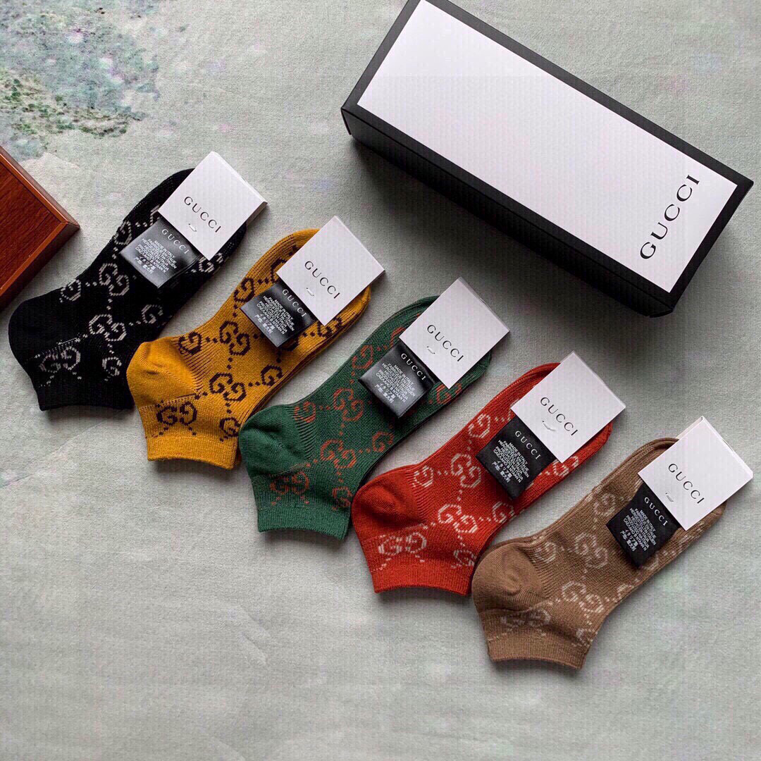  🆕Gucci · 古奇❗️G家春夏新品女款袜子❗️【一盒五双】超级经典的双G标志，配以经典的G家色系，