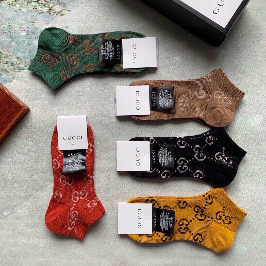  🆕Gucci · 古奇❗️G家春夏新品女款袜子❗️【一盒五双】超级经典的双G标志，配以经典的G家色系，