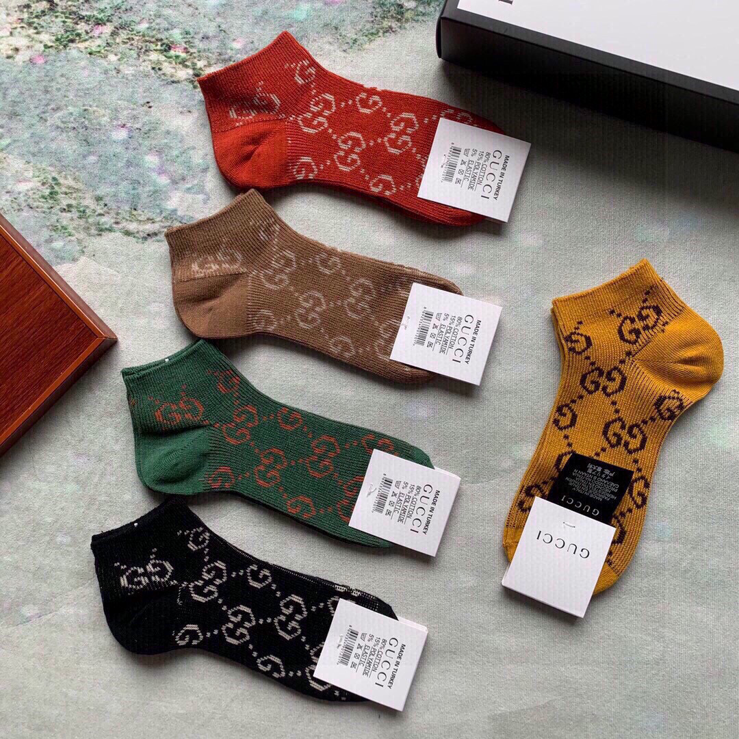  🆕Gucci · 古奇❗️G家春夏新品女款袜子❗️【一盒五双】超级经典的双G标志，配以经典的G家色系，