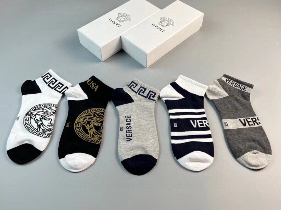  🆕Versace · 范思哲❗️新品男款袜子❗️【一盒五双】纯棉材质织造，超柔软舒适，提花经典美人头➕