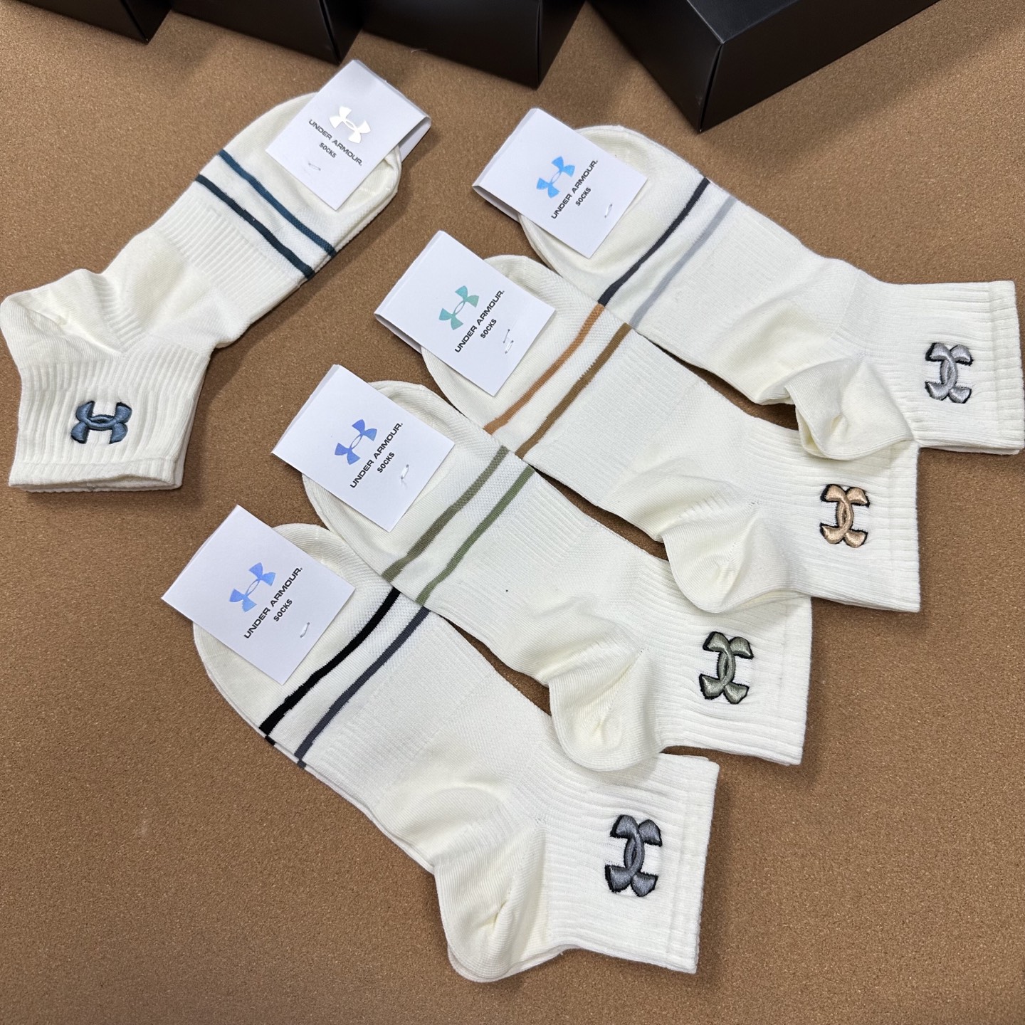  🆕【Under Armour · 安德玛】❗️火爆全网小单品，绝对是你这个春夏的搭配神器❗️ins今年