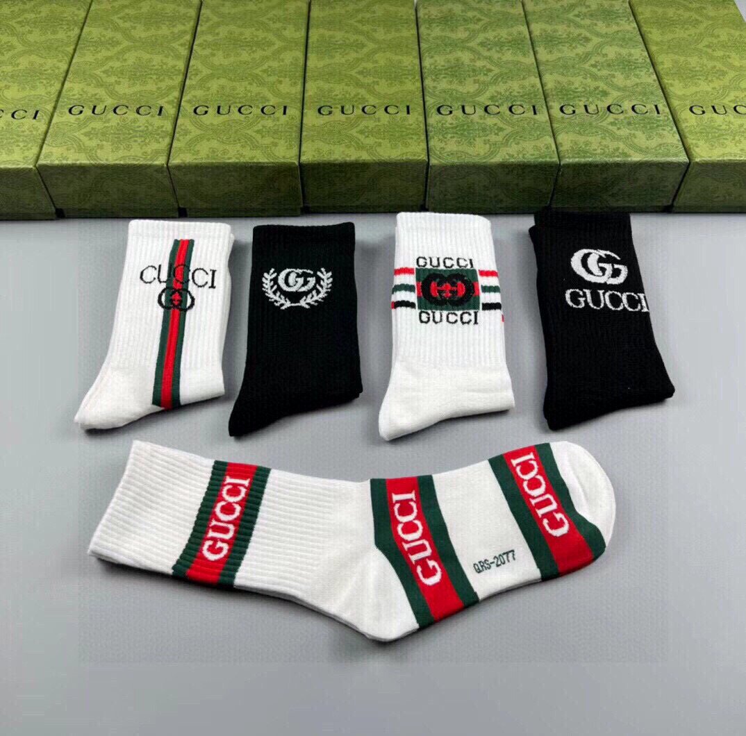 🆕Gucci · 古奇❗️大G家新品高筒袜子❗️【一盒五双】经典双G标志特显高大上，纯棉材质，透气舒适
