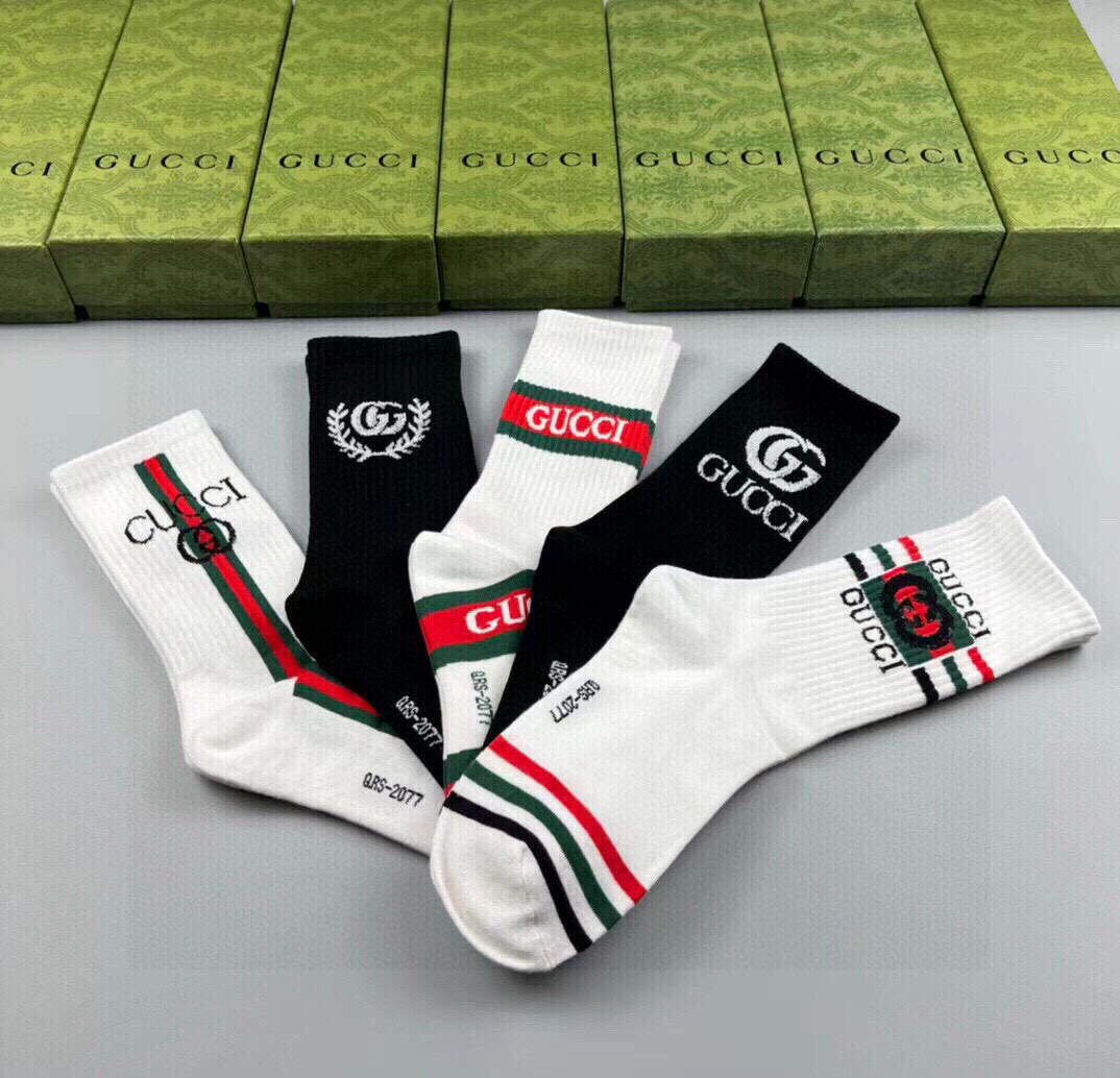  🆕Gucci · 古奇❗️大G家新品高筒袜子❗️【一盒五双】经典双G标志特显高大上，纯棉材质，透气舒适