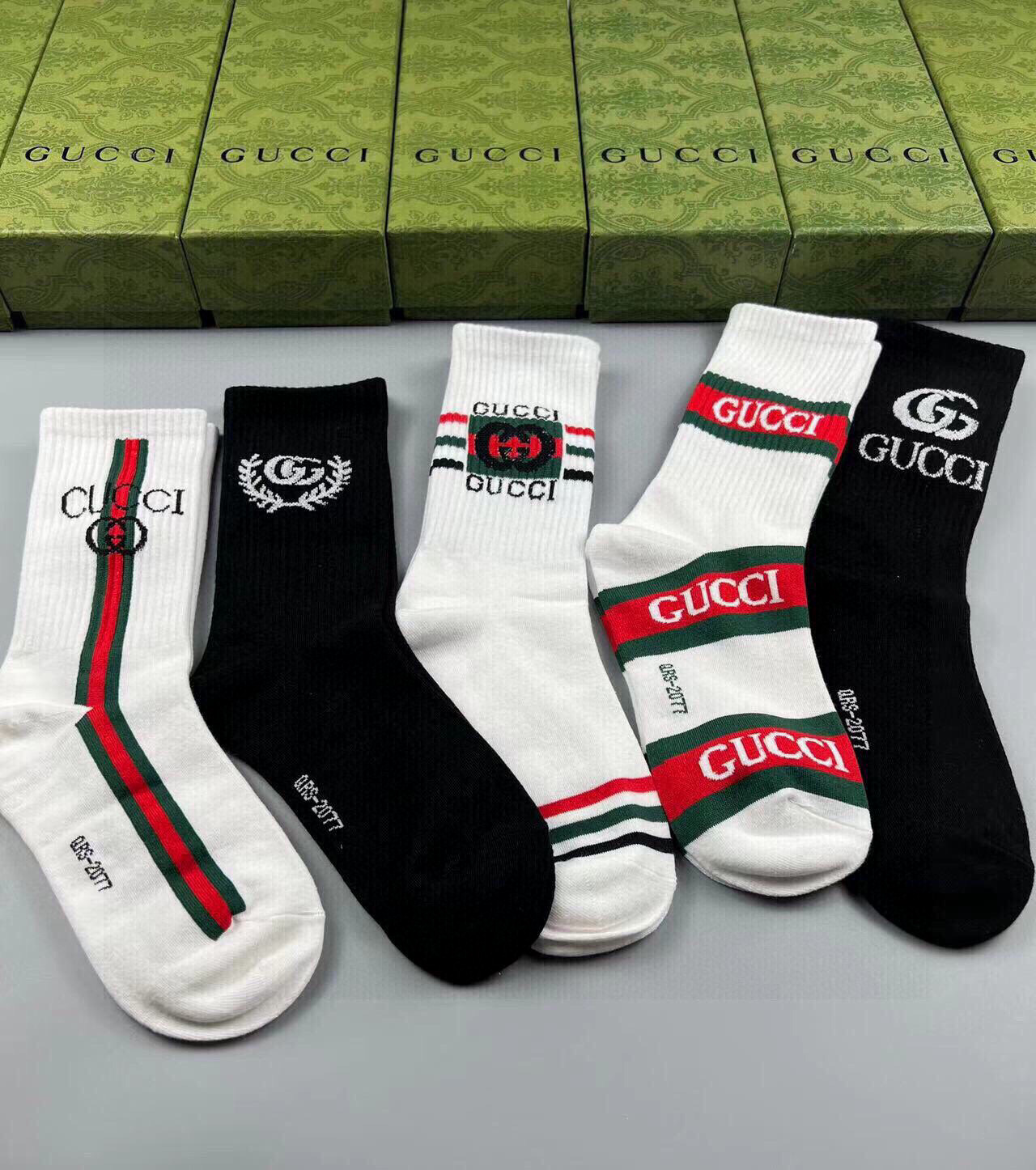  🆕Gucci · 古奇❗️大G家新品高筒袜子❗️【一盒五双】经典双G标志特显高大上，纯棉材质，透气舒适