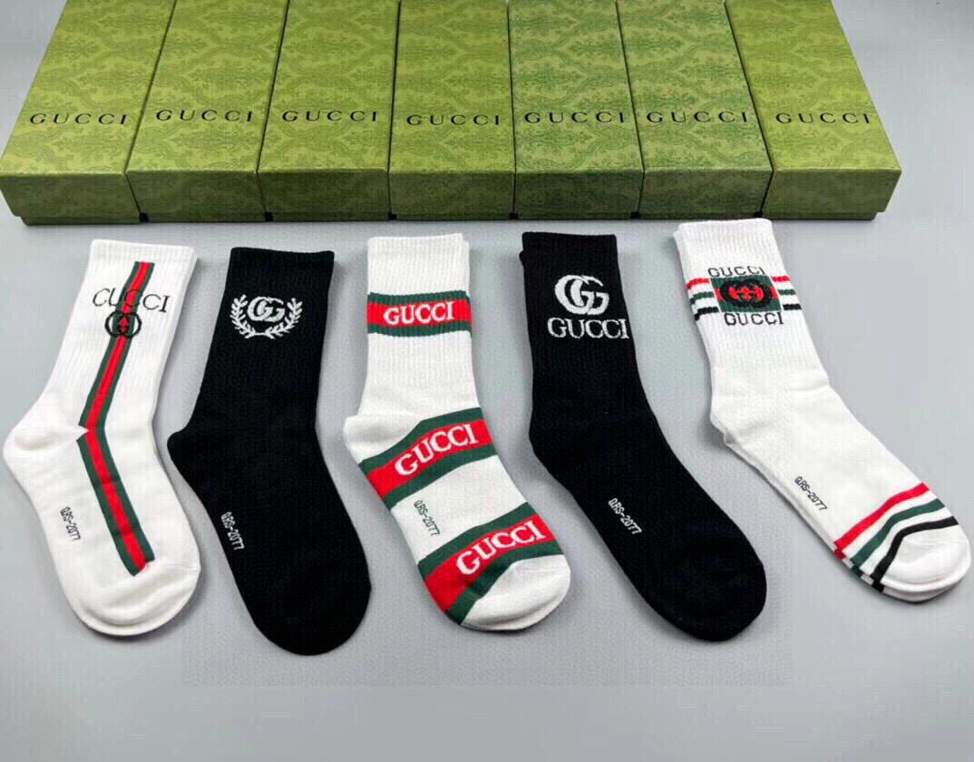  🆕Gucci · 古奇❗️大G家新品高筒袜子❗️【一盒五双】经典双G标志特显高大上，纯棉材质，透气舒适