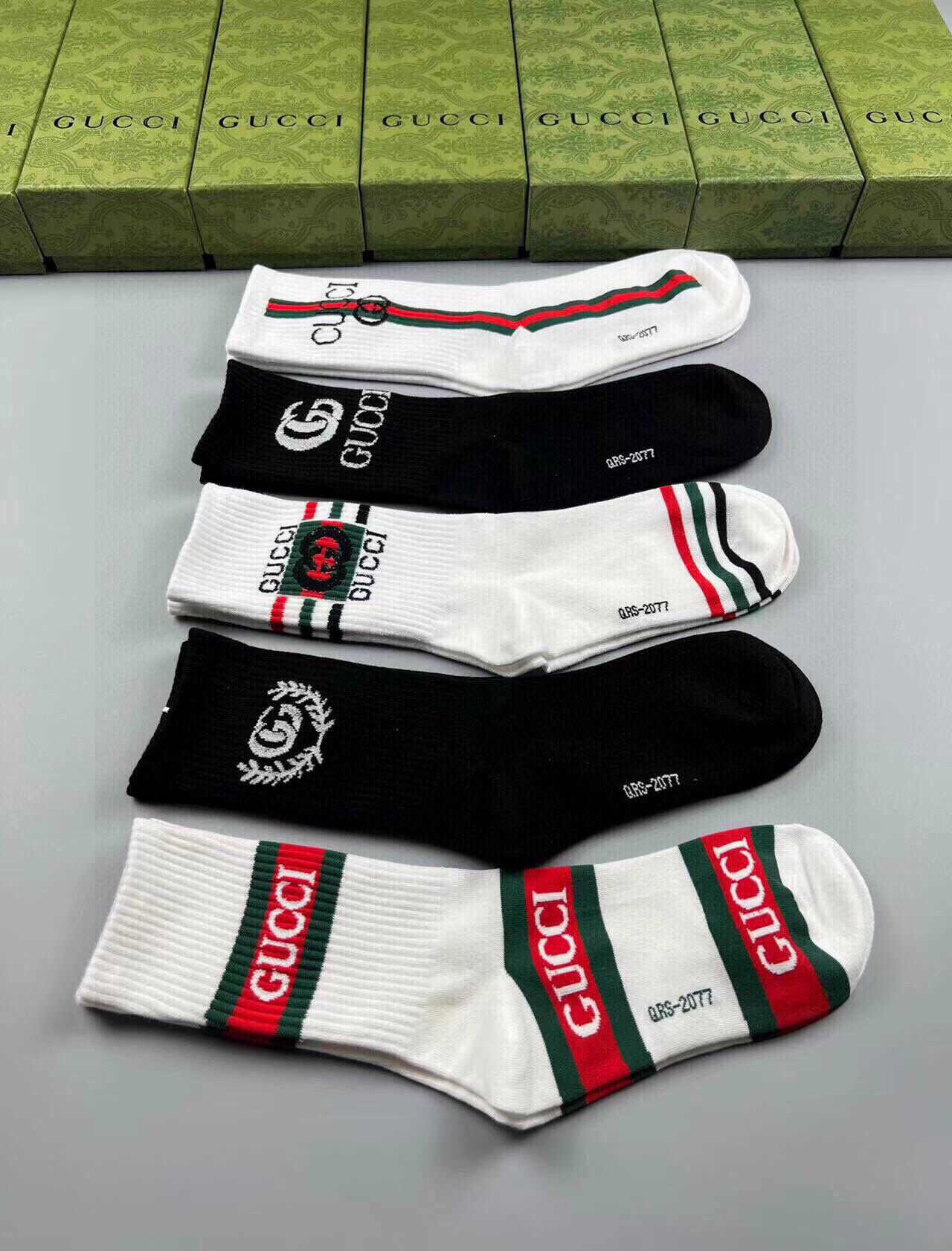  🆕Gucci · 古奇❗️大G家新品高筒袜子❗️【一盒五双】经典双G标志特显高大上，纯棉材质，透气舒适