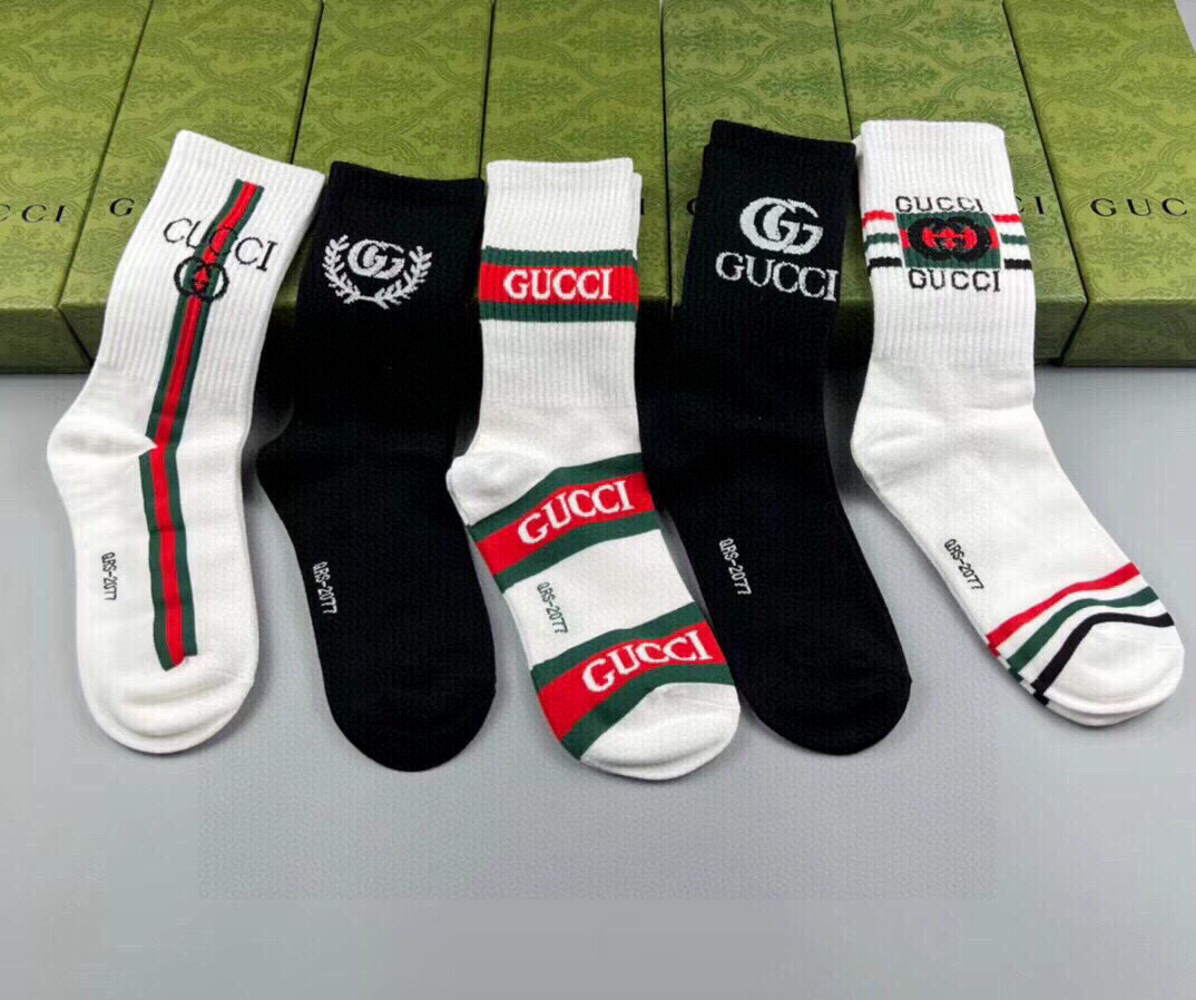  🆕Gucci · 古奇❗️大G家新品高筒袜子❗️【一盒五双】经典双G标志特显高大上，纯棉材质，透气舒适