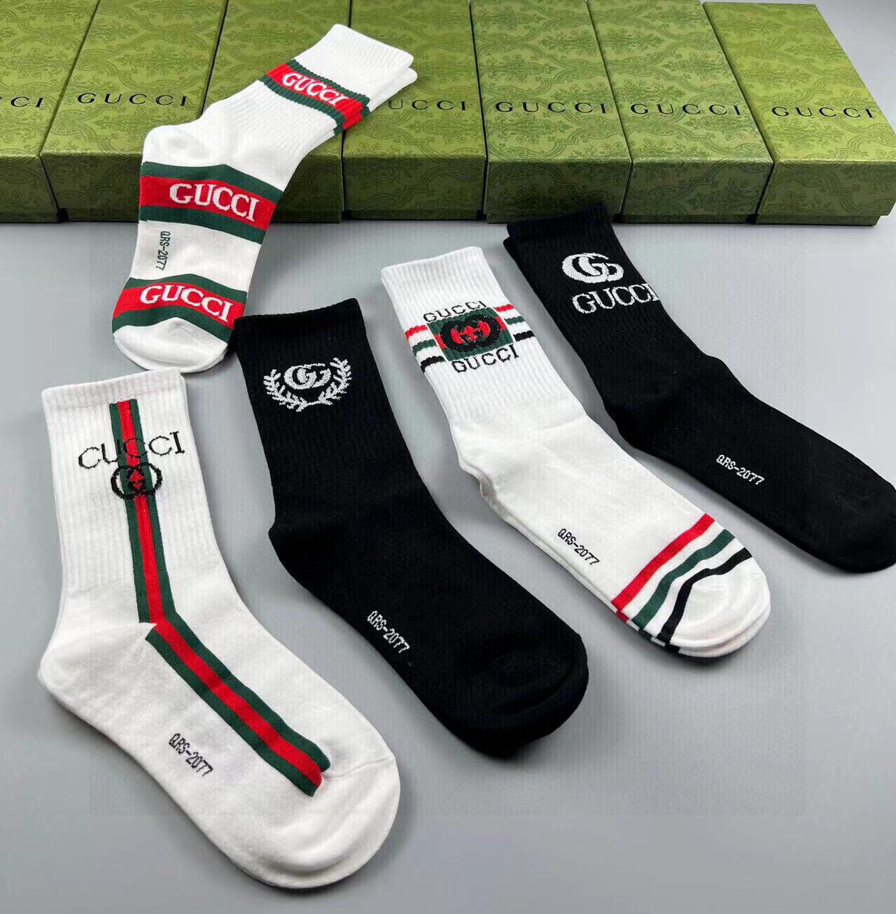  🆕Gucci · 古奇❗️大G家新品高筒袜子❗️【一盒五双】经典双G标志特显高大上，纯棉材质，透气舒适