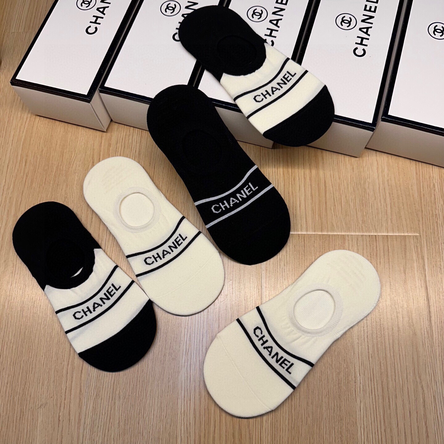  🆕Chanel · 香奈儿❗️CH新品女款隐形袜子❗️【一盒五双】提花经典字母标志，纯棉材质，超舒适超