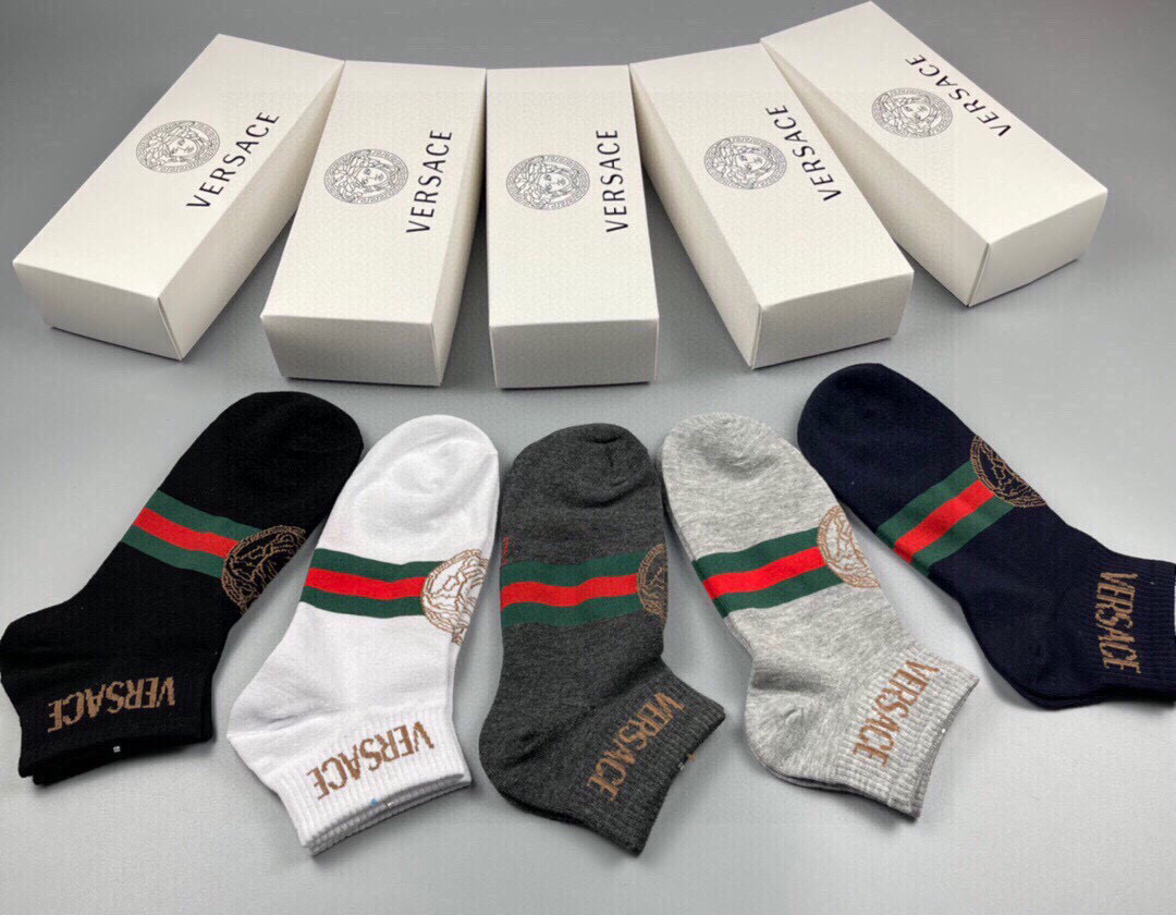  🆕Versace · 范思哲❗️新品男款袜子❗️【一盒五双】纯棉材质织造，超柔软舒适，提花经典美人头➕