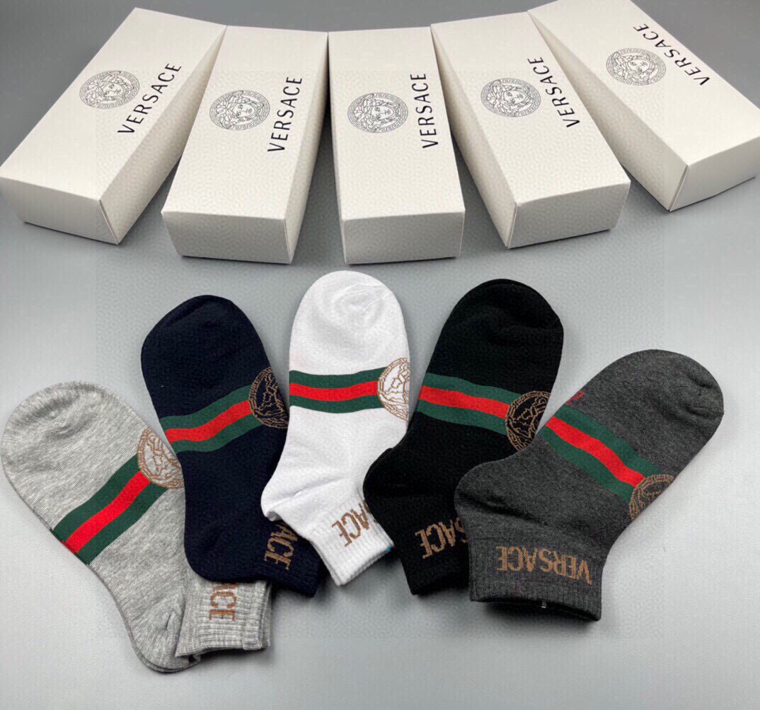  🆕Versace · 范思哲❗️新品男款袜子❗️【一盒五双】纯棉材质织造，超柔软舒适，提花经典美人头➕