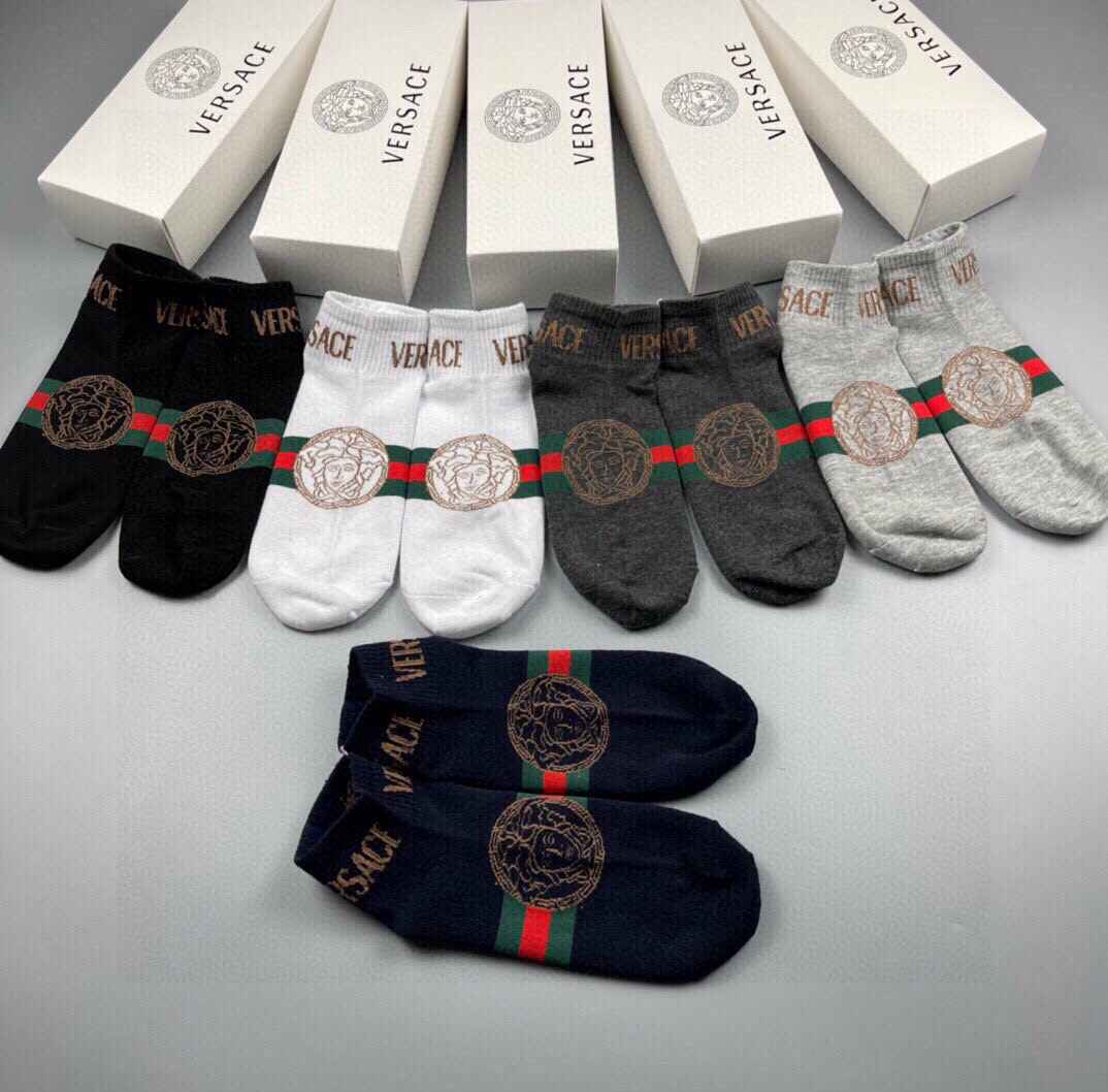  🆕Versace · 范思哲❗️新品男款袜子❗️【一盒五双】纯棉材质织造，超柔软舒适，提花经典美人头➕