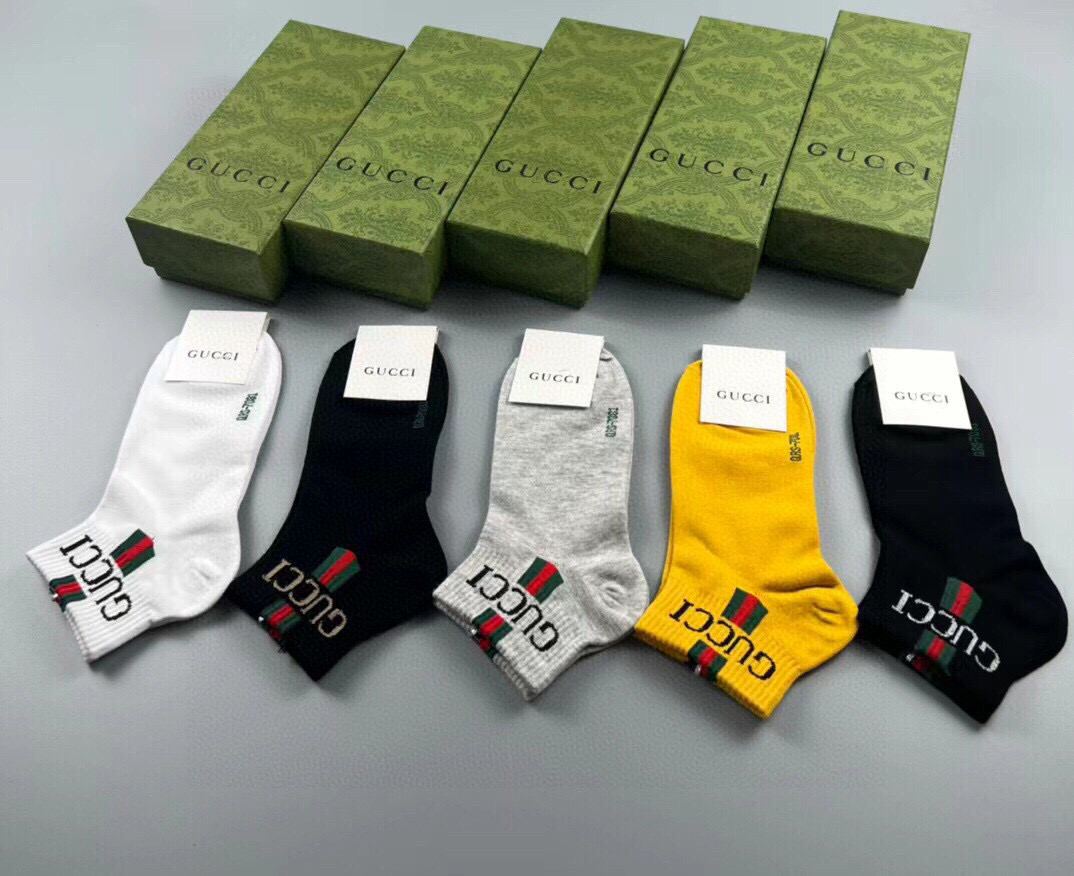  🆕Gucci · 古奇❗️G家新品男款袜子❗️【一盒五双】提花经典标志，超级nice，实物超漂亮，超火