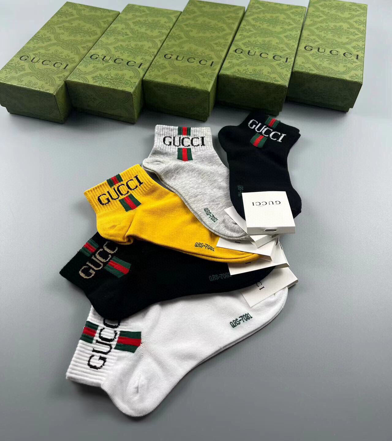  🆕Gucci · 古奇❗️G家新品男款袜子❗️【一盒五双】提花经典标志，超级nice，实物超漂亮，超火