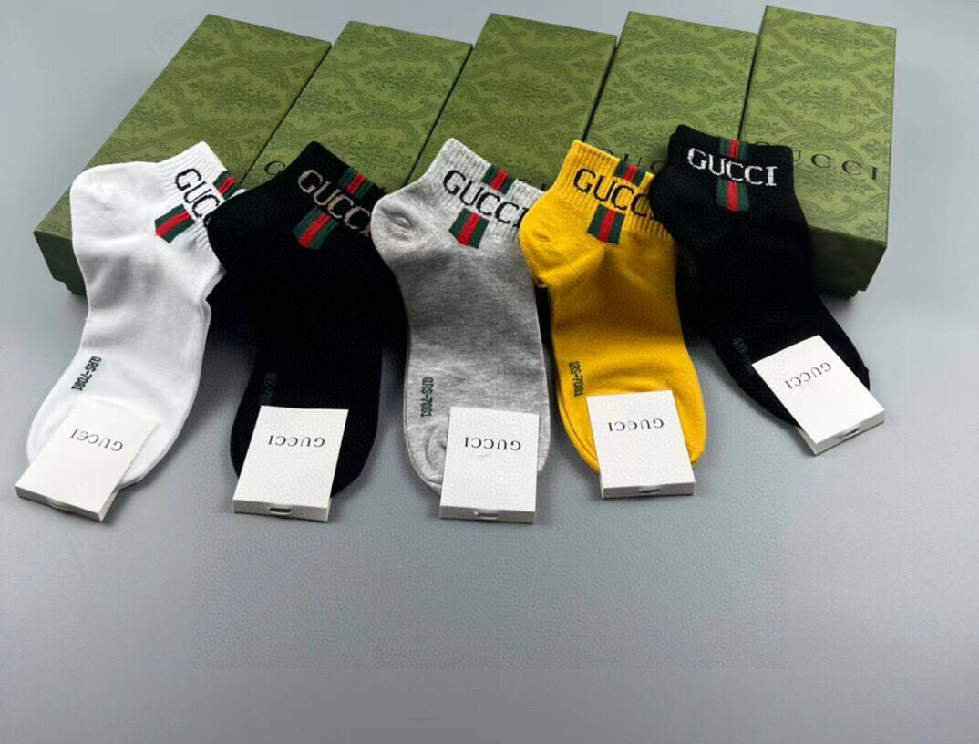  🆕Gucci · 古奇❗️G家新品男款袜子❗️【一盒五双】提花经典标志，超级nice，实物超漂亮，超火