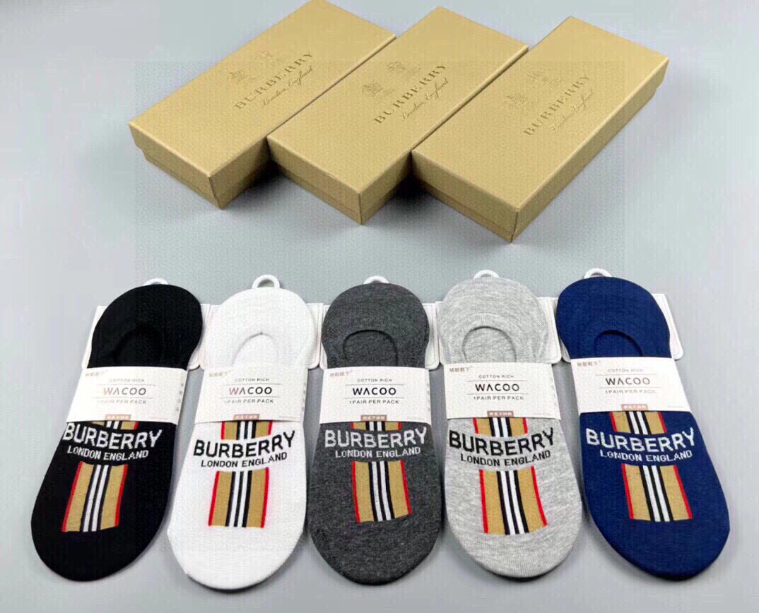  🆕Burberry · 巴宝莉❗️B家新品男款隐形袜子❗️【一盒五双】纯棉材质织造，超柔软舒适，提花经