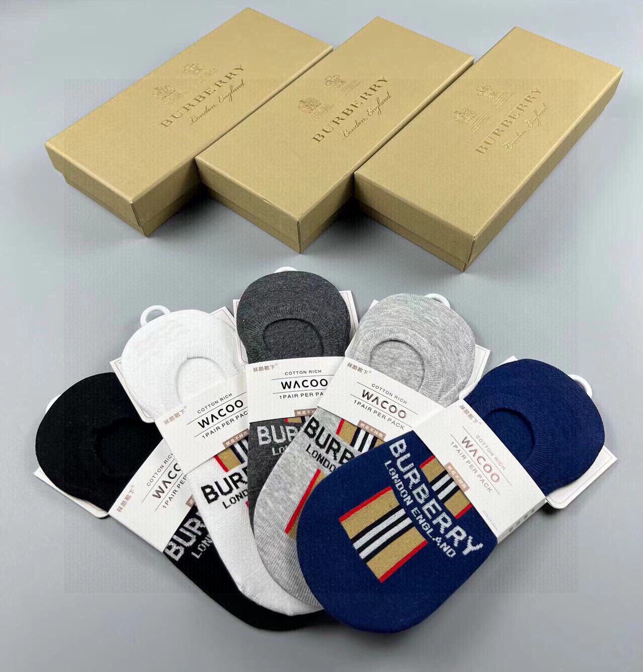  🆕Burberry · 巴宝莉❗️B家新品男款隐形袜子❗️【一盒五双】纯棉材质织造，超柔软舒适，提花经
