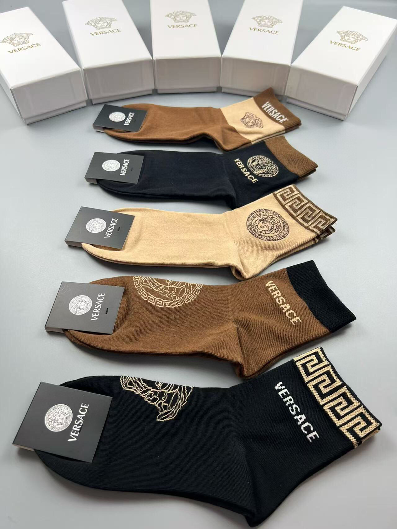  🆕Versace · 范思哲❗️新品男款袜子❗️【一盒五双】纯棉材质织造，超柔软舒适，提花经典美人头➕