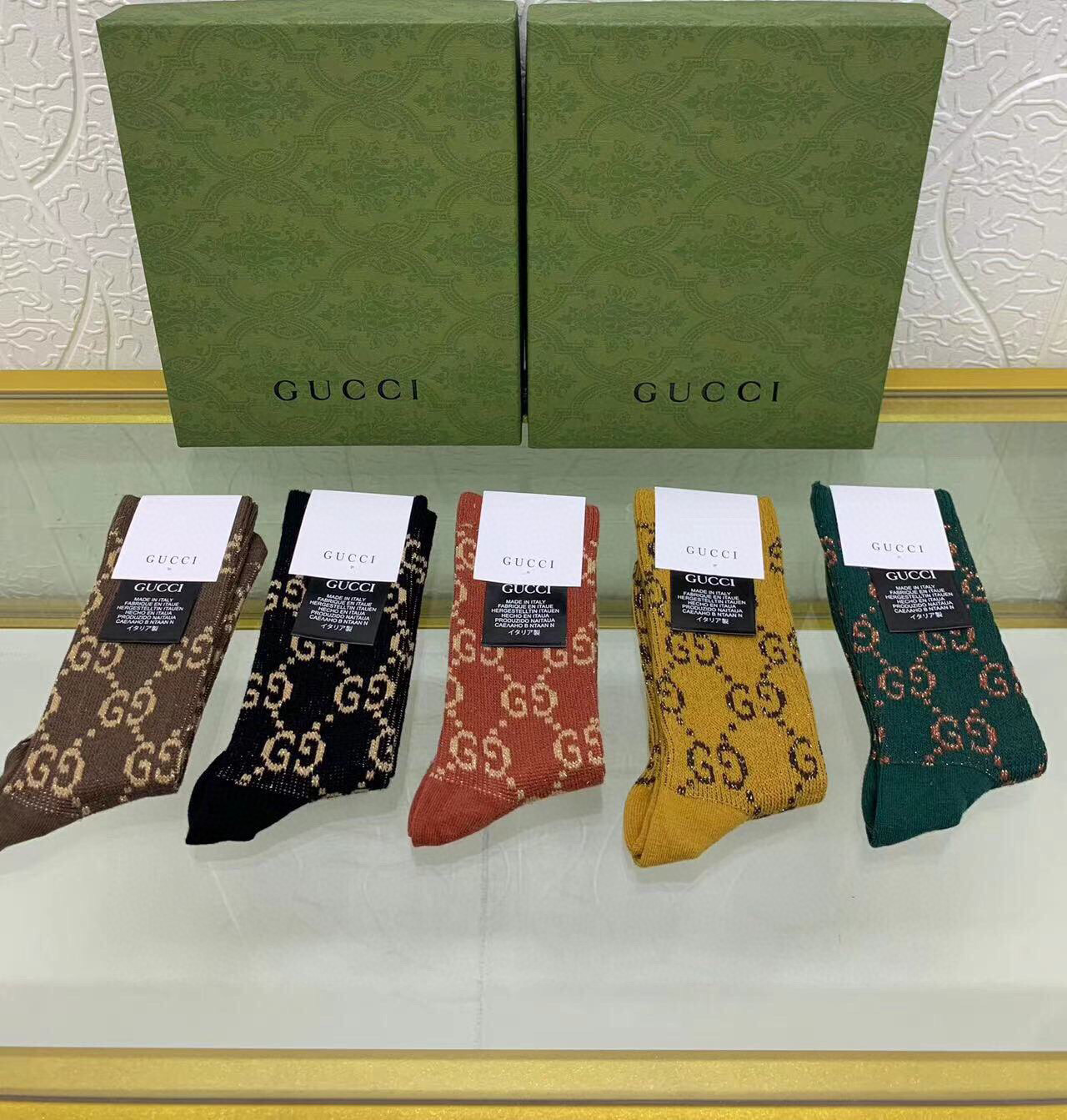  🆕Gucci · 古奇❗️G家经典中筒女款袜子❗️【一盒五双】专柜同步长袜，超级经典的双G标志百看不厌