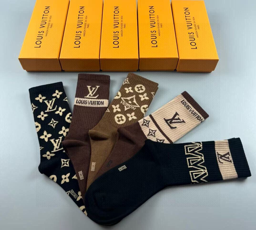  🆕Louis Vuitton · 路易威登❗️驴家新品高筒袜子❗️【一盒五双】纯棉材质，提花经典标志，