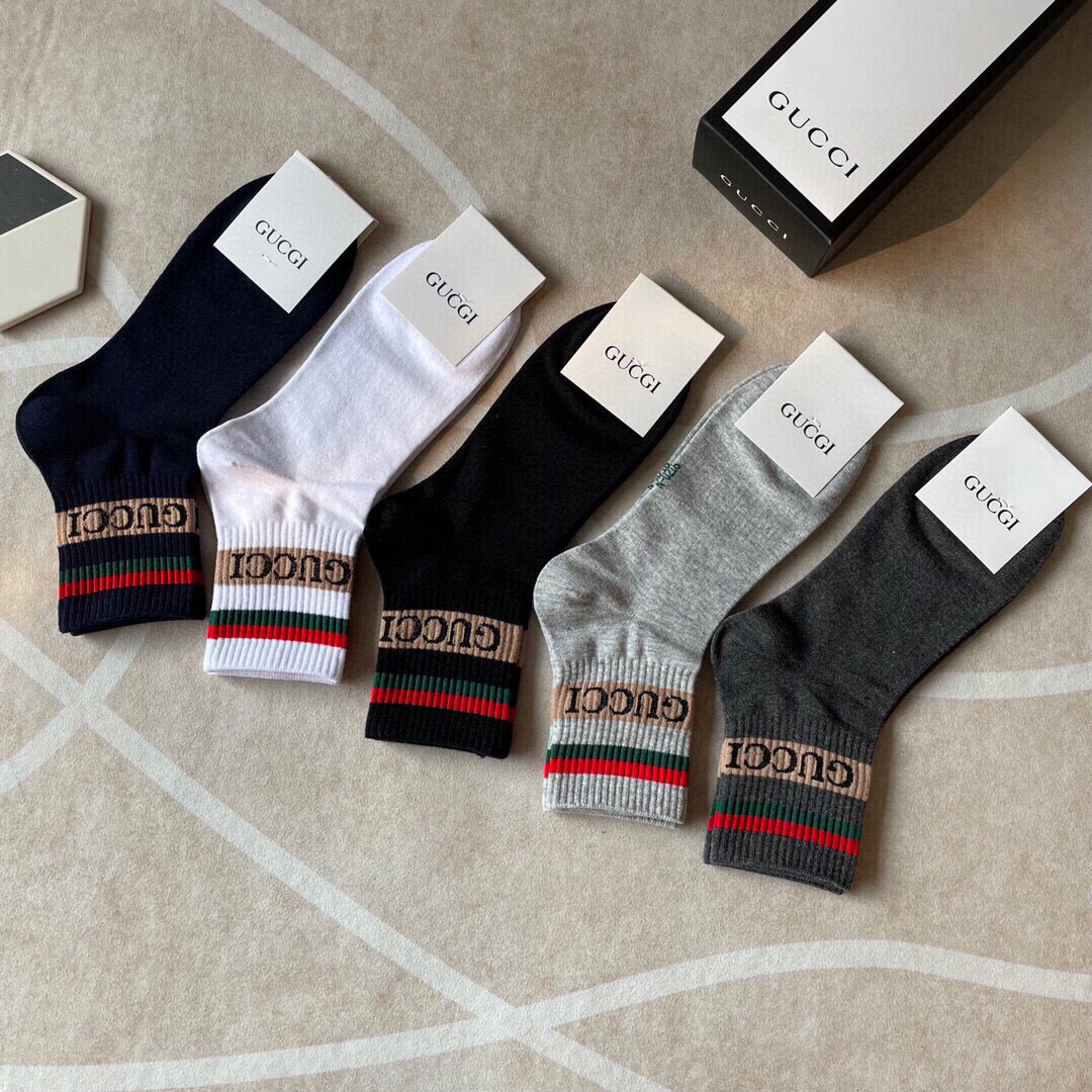  🆕Gucci · 古奇❗️大G家新品男款短筒袜子❗️【一盒五双】红绿条搭配品牌全称logo，特显高大上