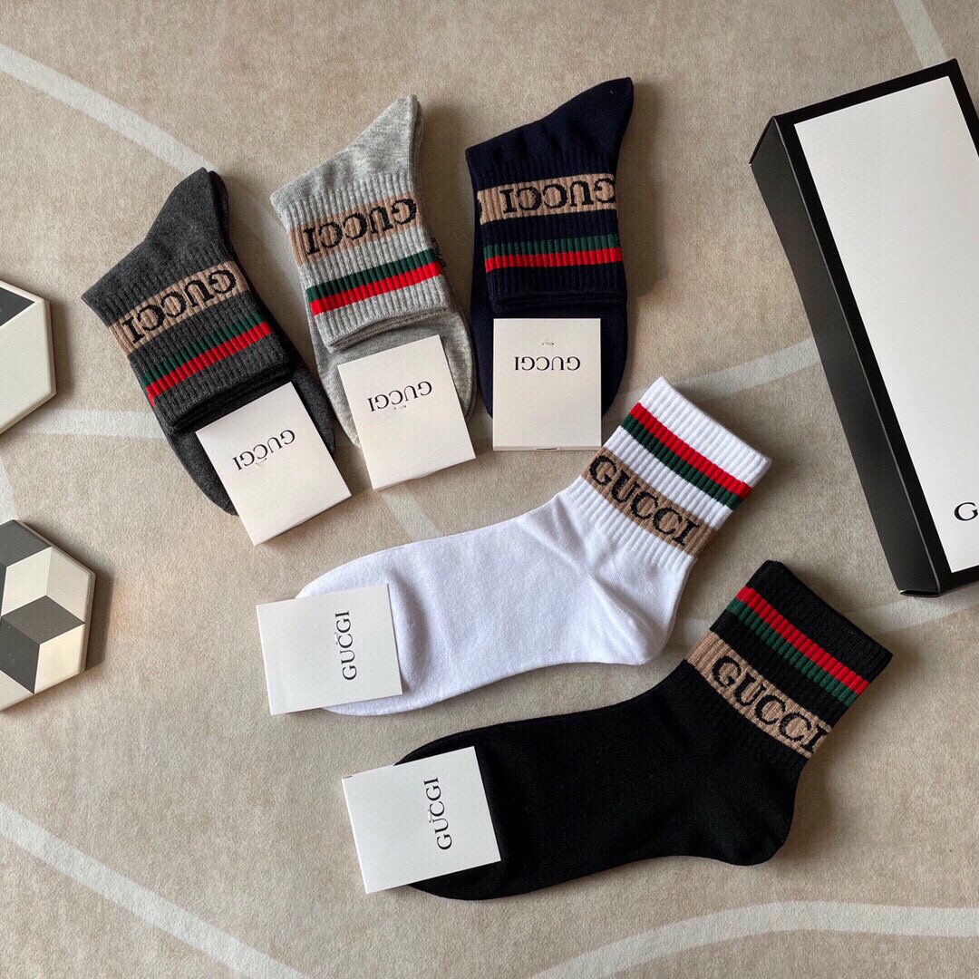  🆕Gucci · 古奇❗️大G家新品男款短筒袜子❗️【一盒五双】红绿条搭配品牌全称logo，特显高大上