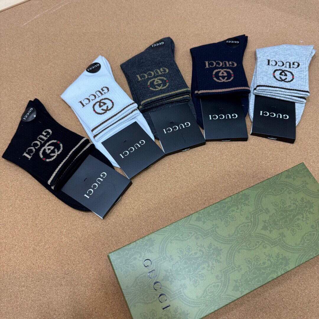  🆕Gucci · 古奇❗️G家新品袜子❗️【一盒五双】提花经典双G标志，超级nice，实物超漂亮，超火