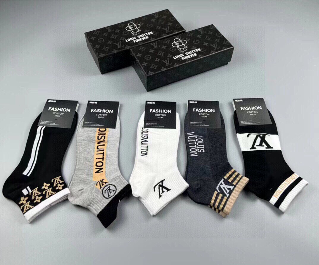  🆕LOUIS VUITTON · 路易威登❗️大驴家新品男款袜子❗️【一盒五双】纯棉材质，柔软舒适，提