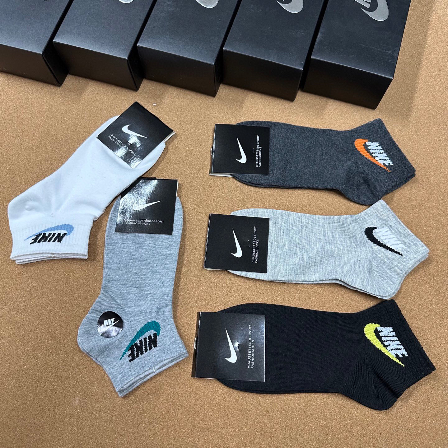  🆕Nike · 耐克❗️永远的经典永远的☑️❗️精梳棉材质，透气吸汗柔软舒适，上脚非常nice❗️商务