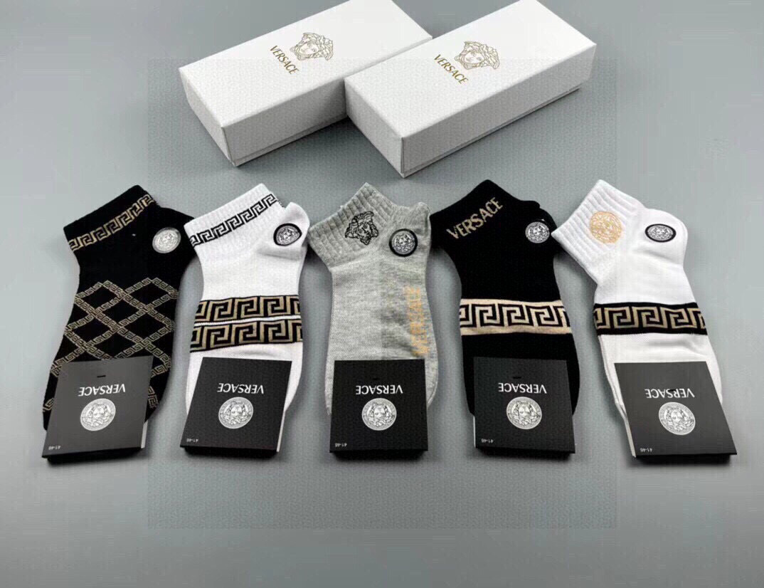  🆕Versace · 范思哲❗️新品男款袜子❗️【一盒五双】纯棉材质织造，超柔软舒适，提花经典美人头➕