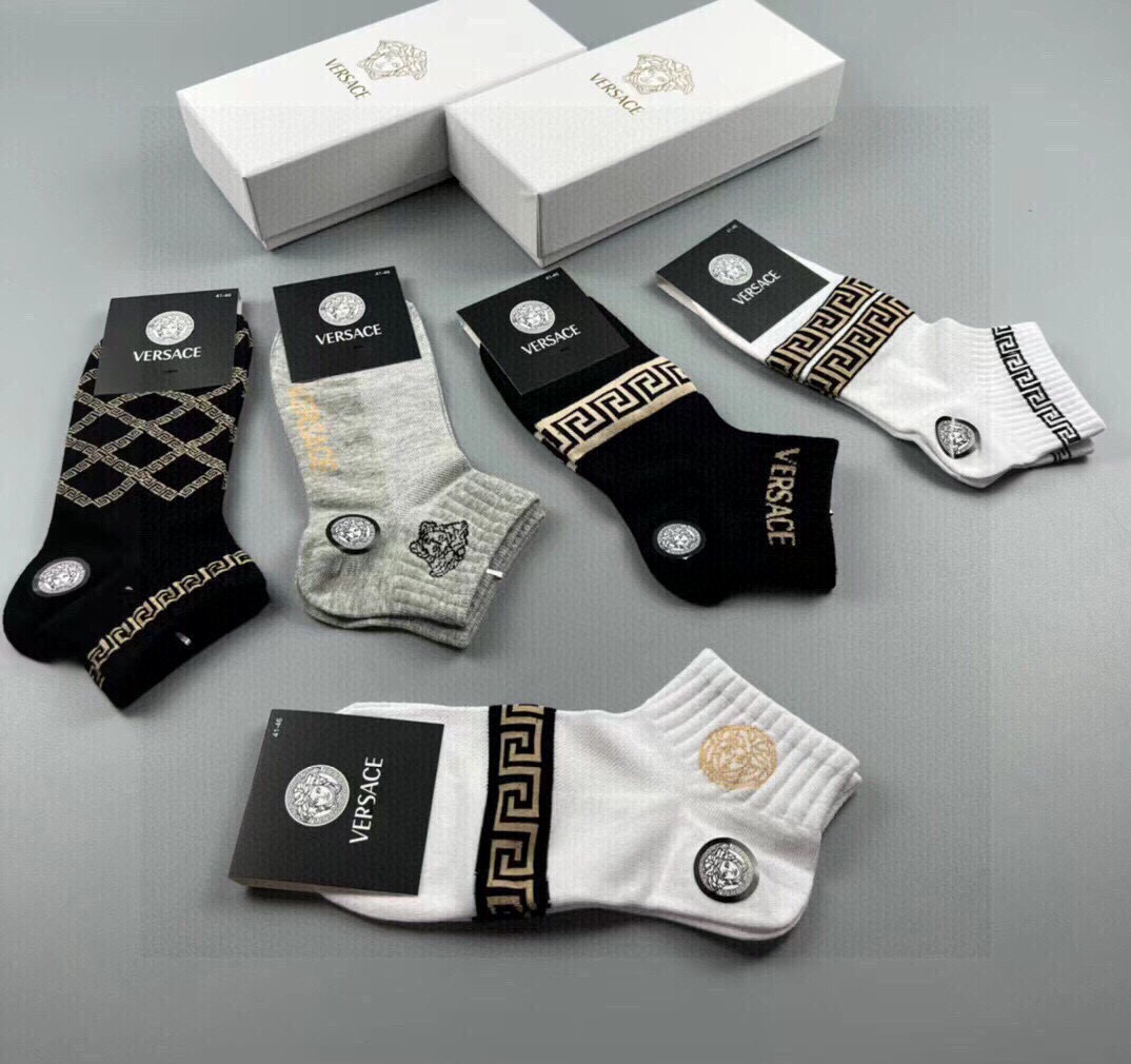  🆕Versace · 范思哲❗️新品男款袜子❗️【一盒五双】纯棉材质织造，超柔软舒适，提花经典美人头➕