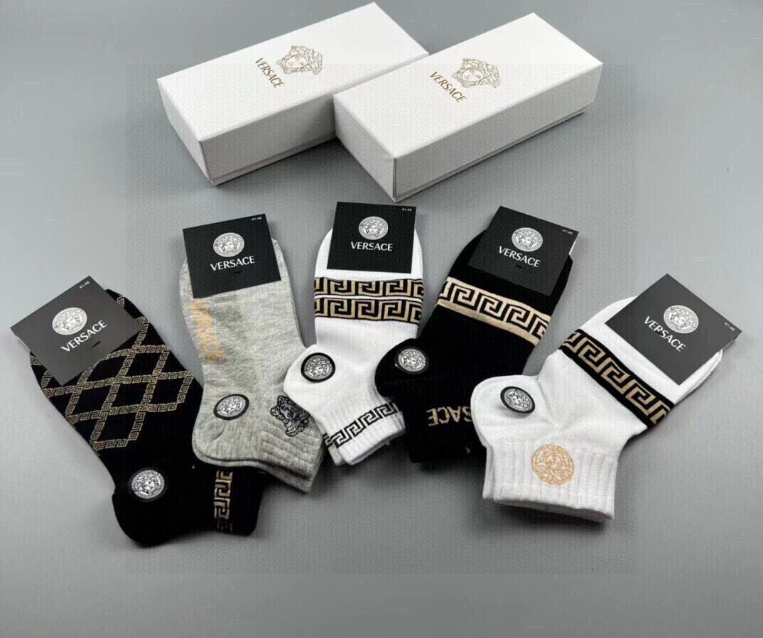  🆕Versace · 范思哲❗️新品男款袜子❗️【一盒五双】纯棉材质织造，超柔软舒适，提花经典美人头➕