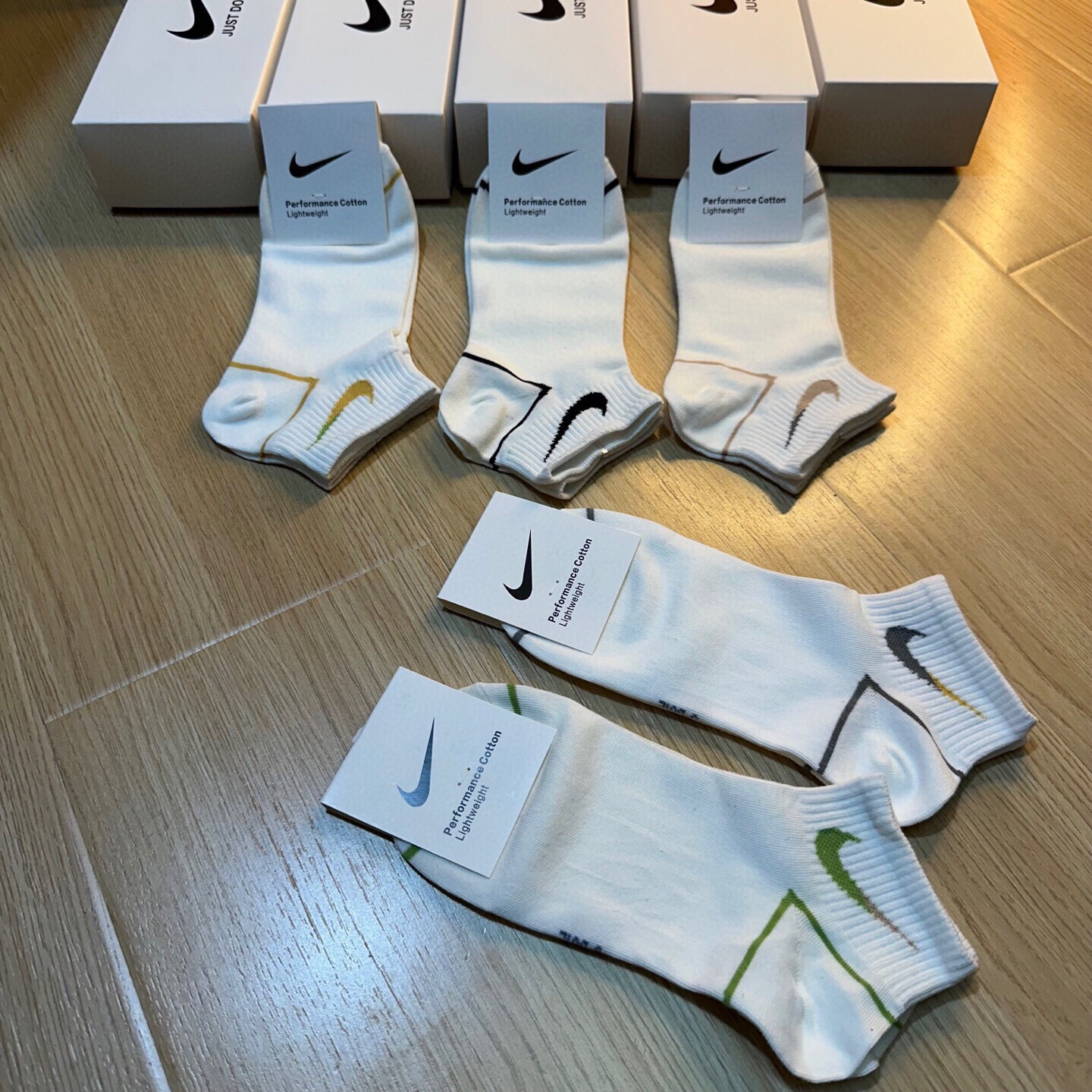  🆕【NIKE · 耐克】新品女款小白袜❗️JUST DOIT. ☑️logo超级nice❗️火爆全网，