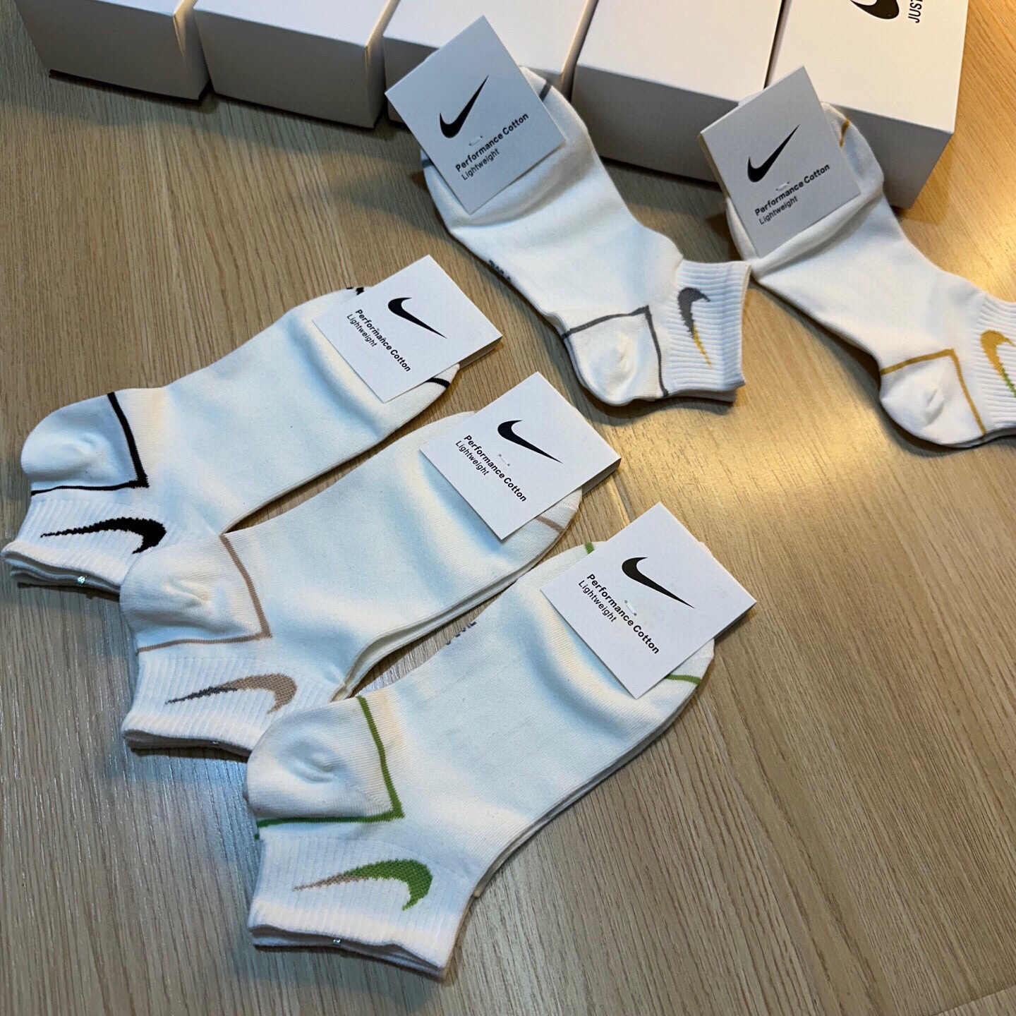  🆕【NIKE · 耐克】新品女款小白袜❗️JUST DOIT. ☑️logo超级nice❗️火爆全网，