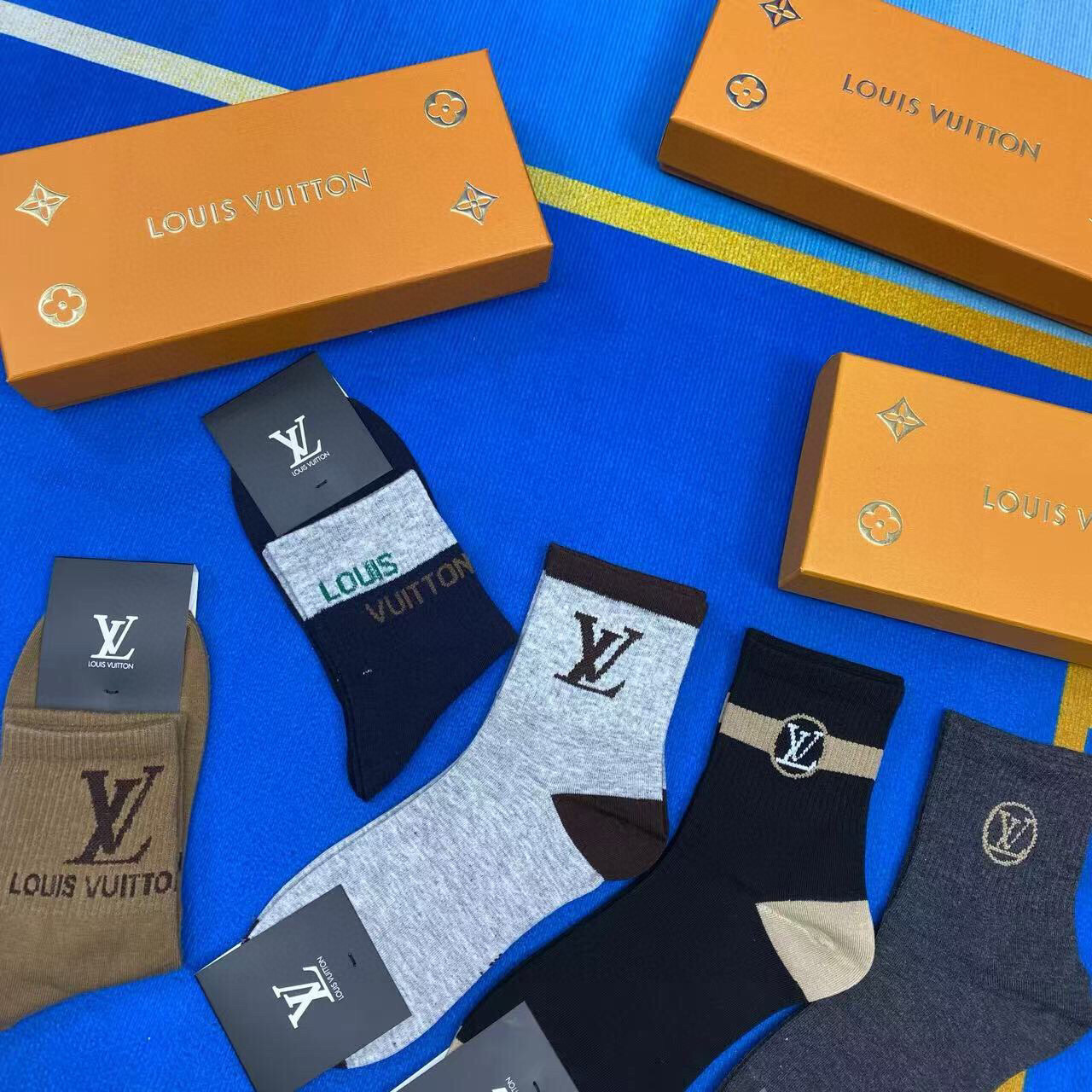  🆕Louis Vuitton · 路易威登❗️驴家新品男款袜子❗️【一盒五双】驴家经典logo，纯棉材