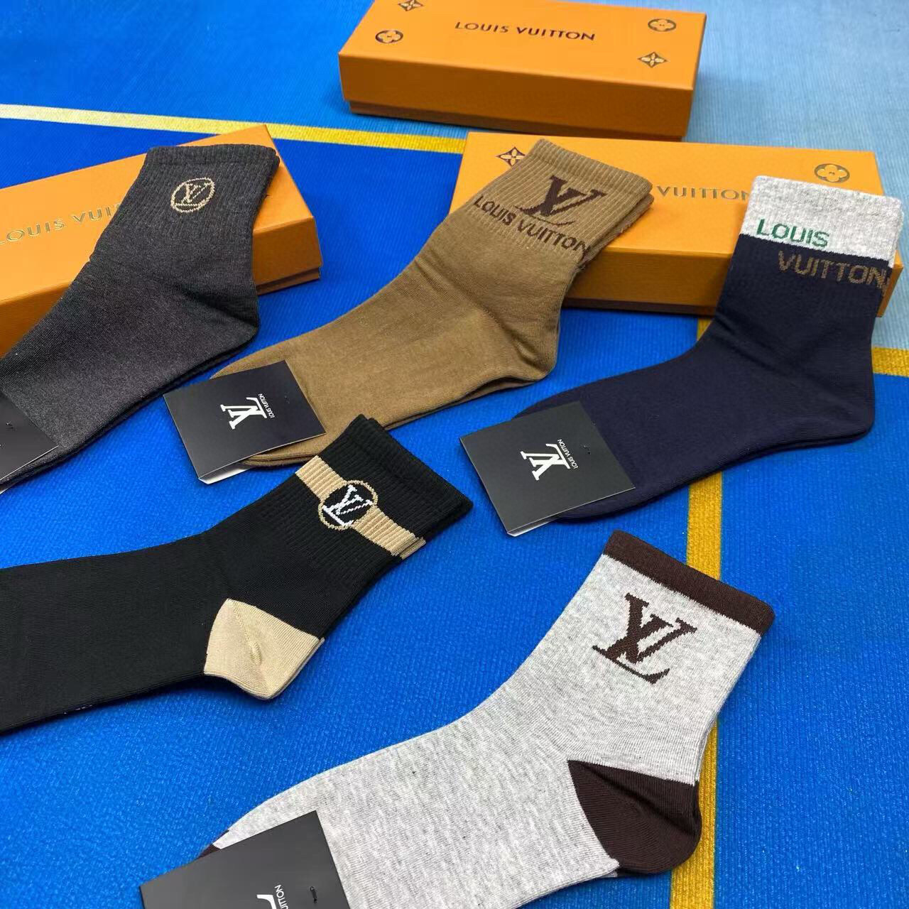  🆕Louis Vuitton · 路易威登❗️驴家新品男款袜子❗️【一盒五双】驴家经典logo，纯棉材