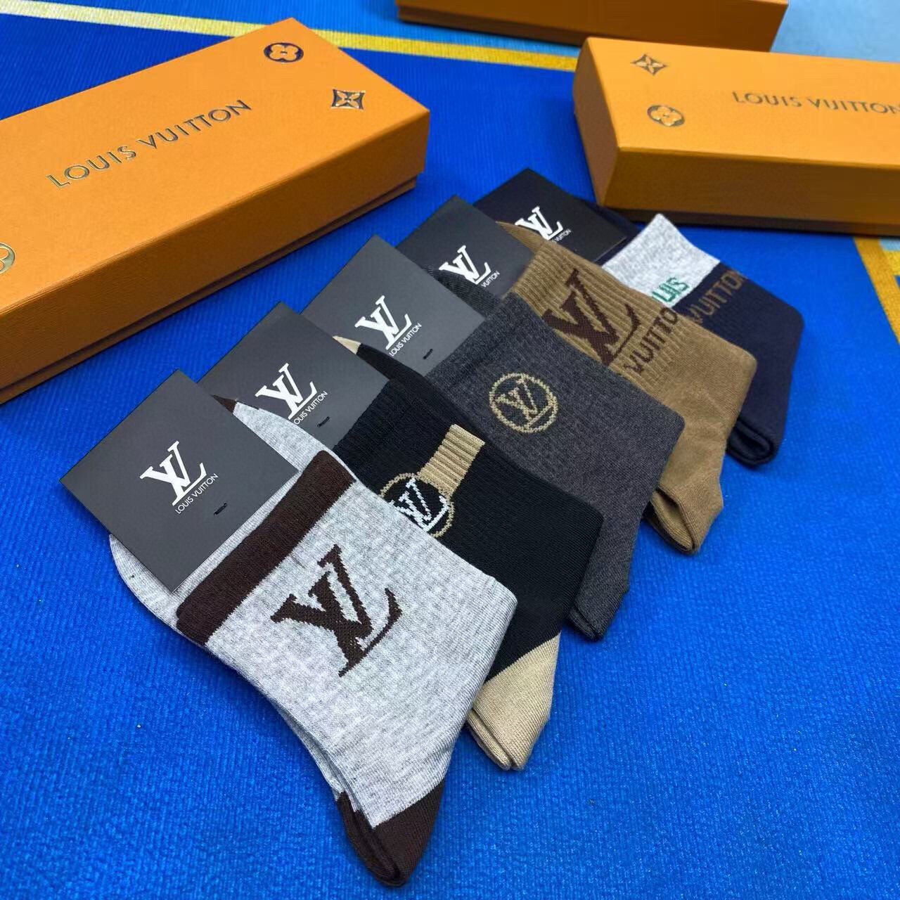  🆕Louis Vuitton · 路易威登❗️驴家新品男款袜子❗️【一盒五双】驴家经典logo，纯棉材