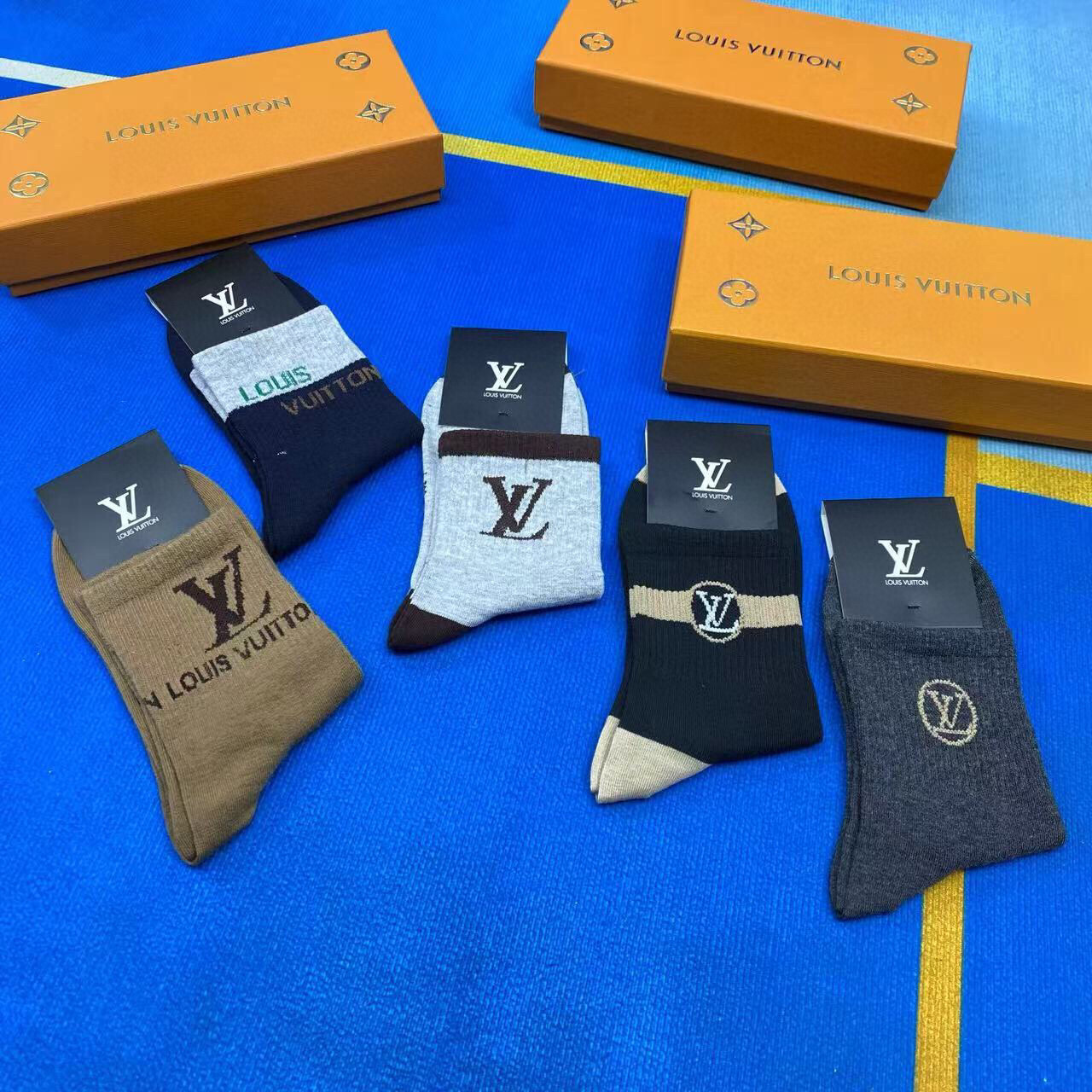  🆕Louis Vuitton · 路易威登❗️驴家新品男款袜子❗️【一盒五双】驴家经典logo，纯棉材