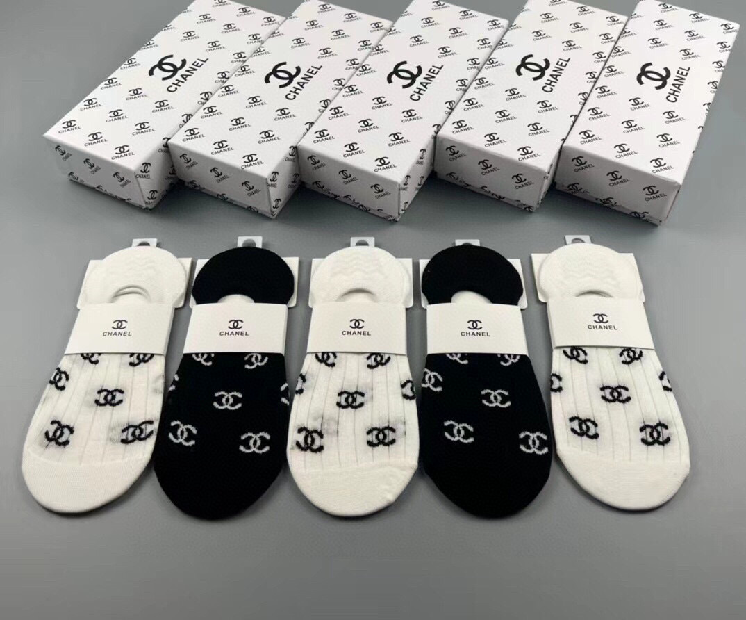  🆕Chanel · 香奈儿❗️小香新品女款隐形袜子❗️【一盒五双】提花经典标志，纯棉材质，超舒适超美腻