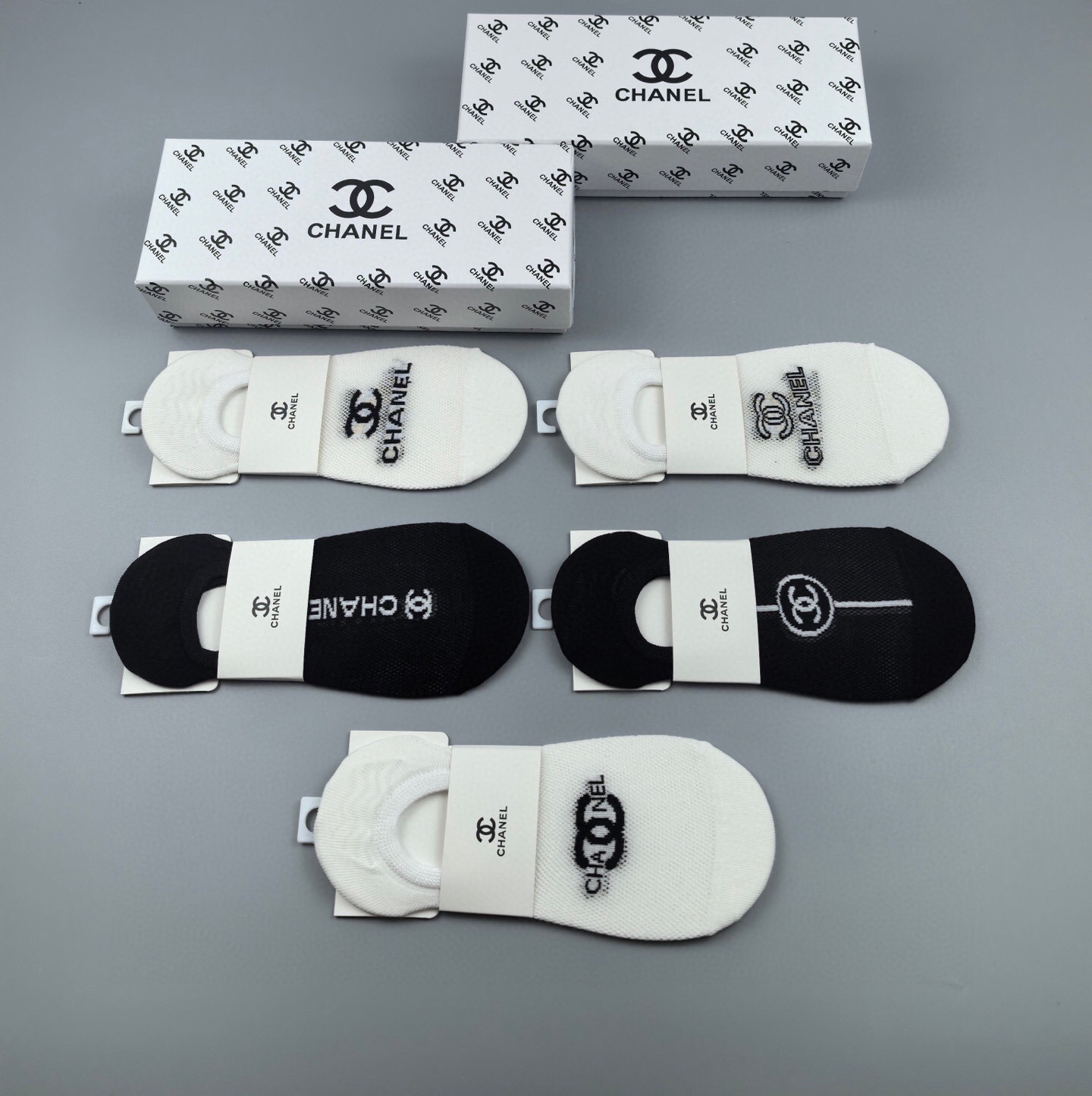  🆕Chanel · 香奈儿❗️小香新品女款隐形袜子❗️【一盒五双】提花经典标志，纯棉材质，超舒适超美腻